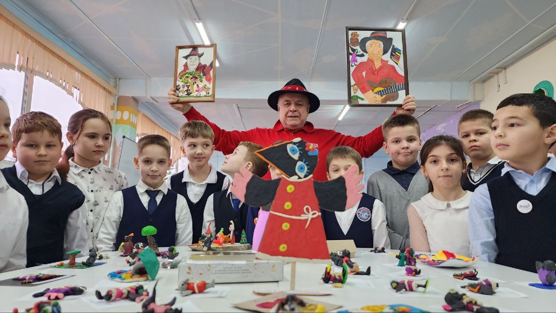 Дмитров, Григорий Гладков, Театр Важные люди,