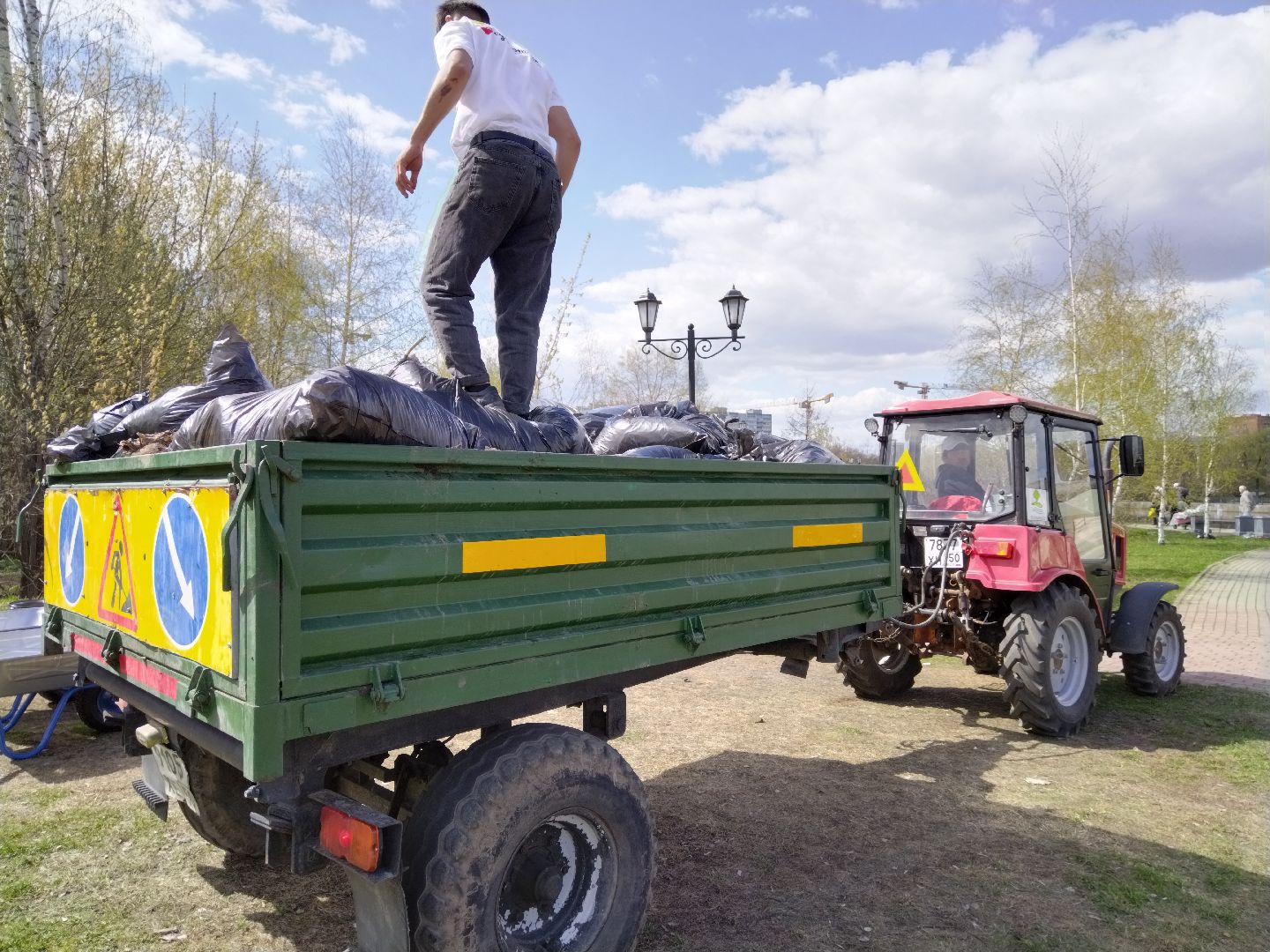 субботник, Мытищи, трактор, техника