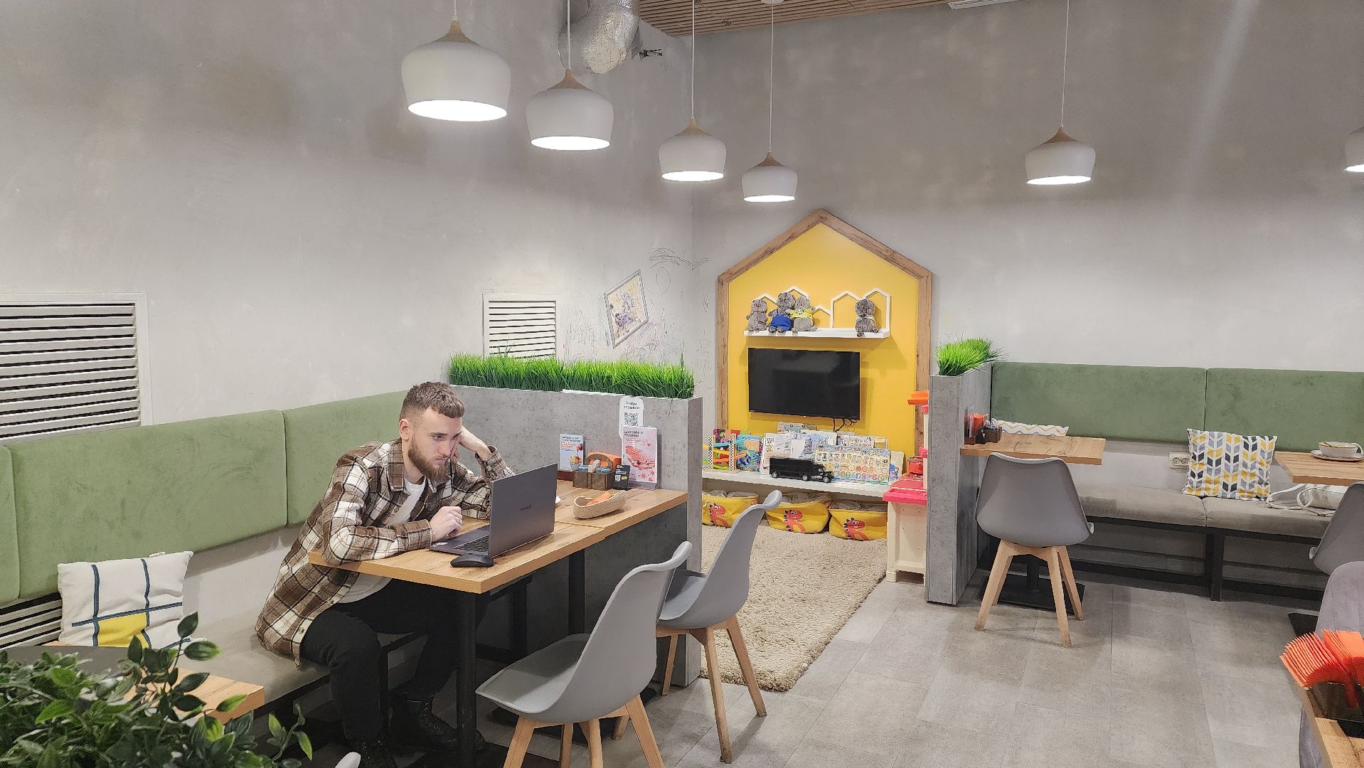 вертикалки, пушкино, малый бизнес, семейное производство, кафе, дети, социальная сфера,