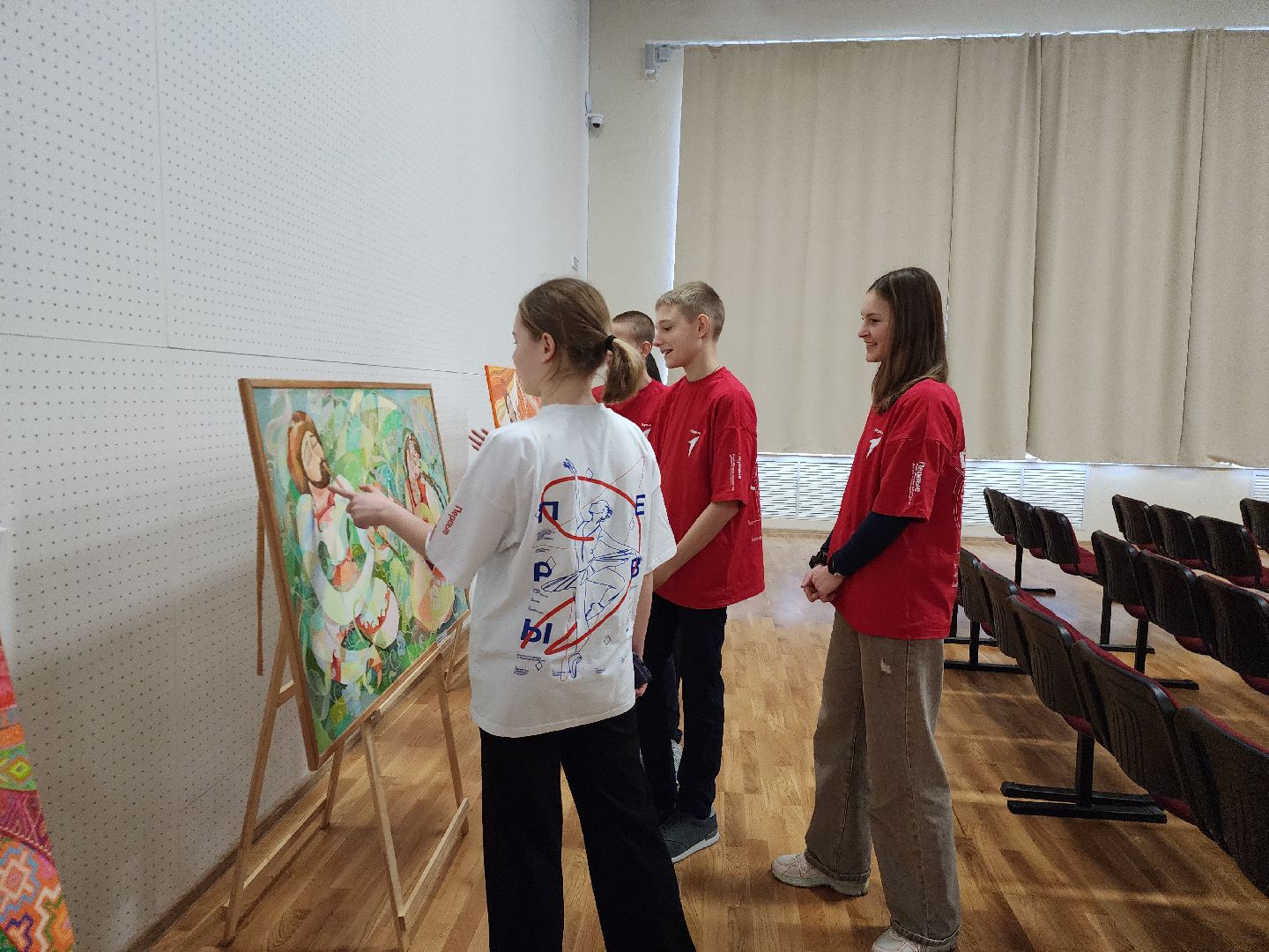 Художница, Истра, Школа,Картины,