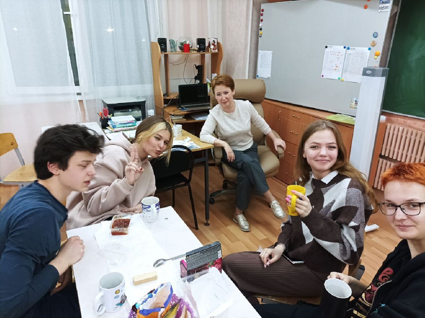 лыткарино, 7 гимназия лыткарино, ольга родина, ольга родина 7 гимназия, завуч и его кот,кот феликс,