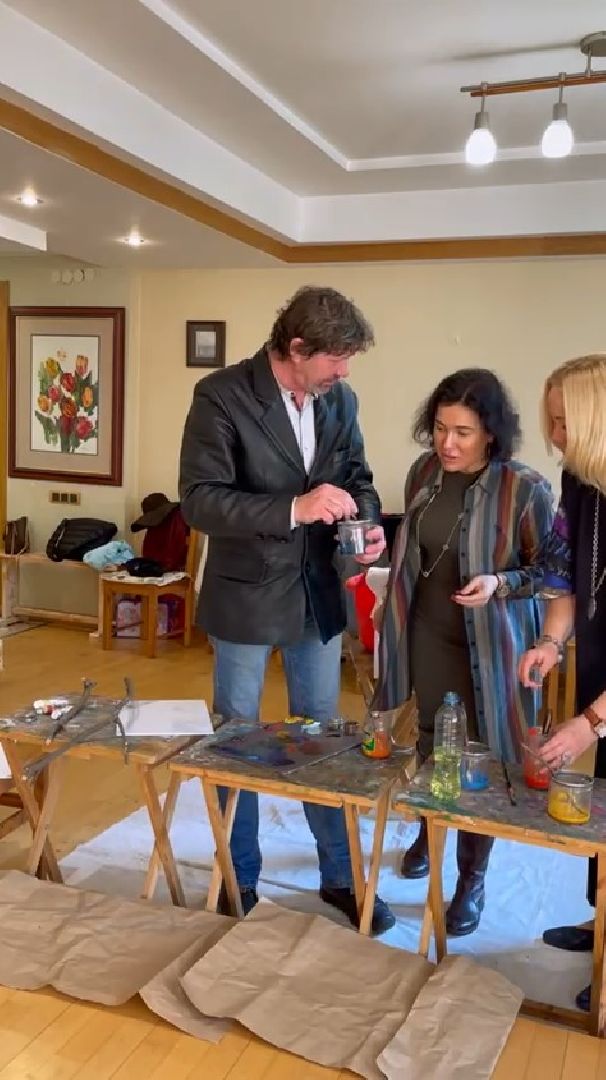 Жуковский, общество