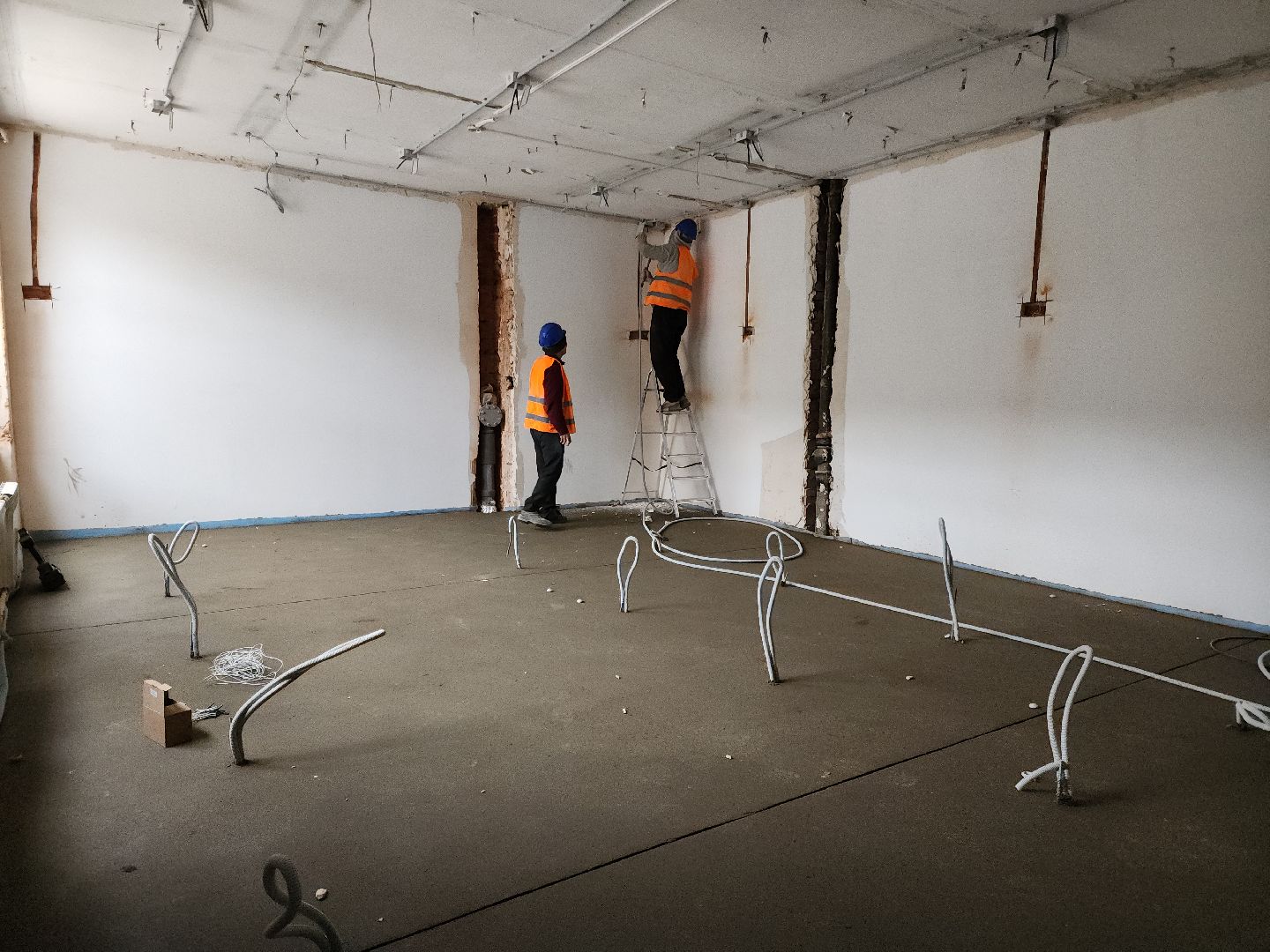 вертикалки, капремонт, гимназия подольских курсантов,ремонт школы,