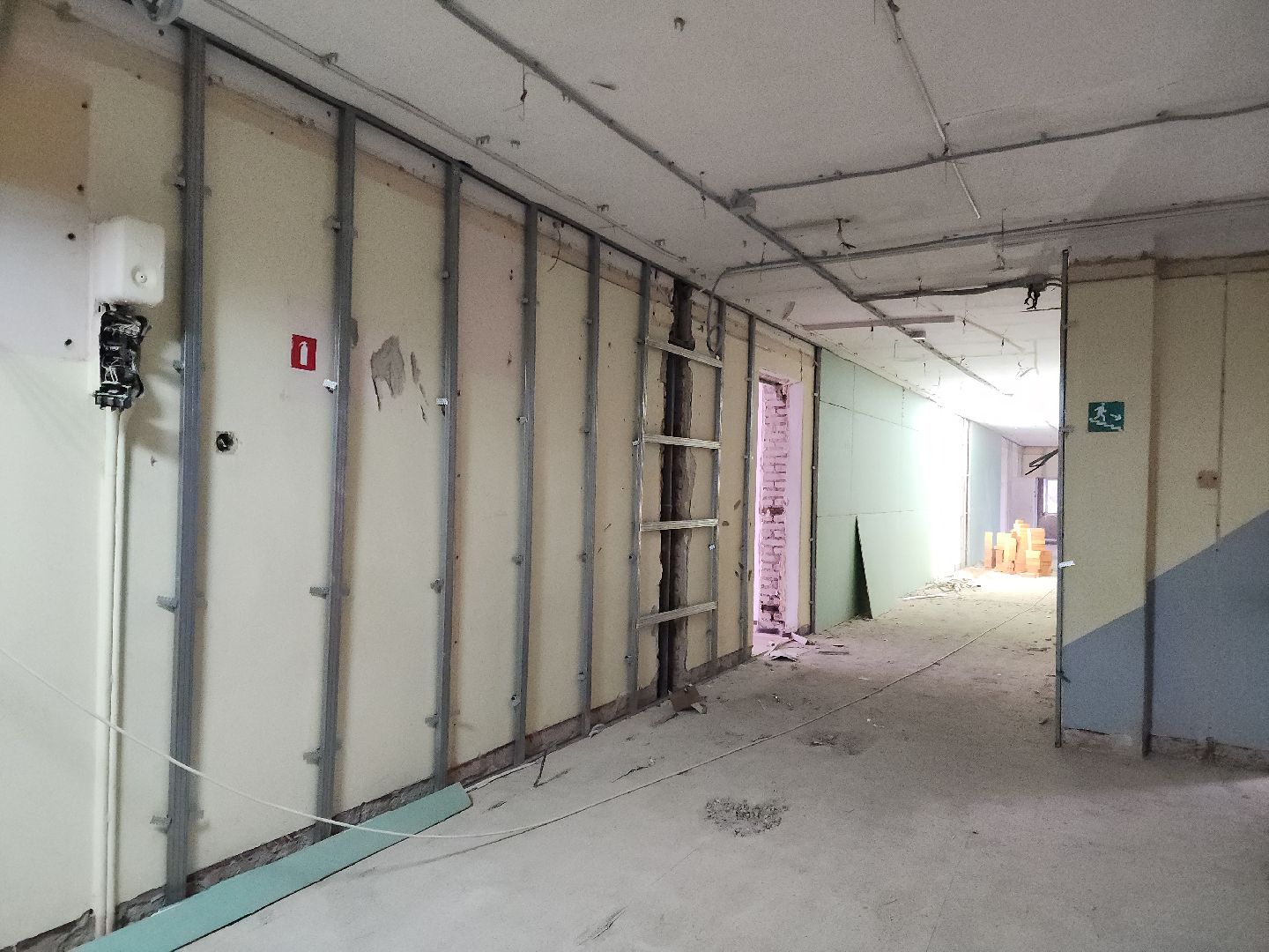 вертикалки, капремонт, гимназия подольских курсантов,ремонт школы,