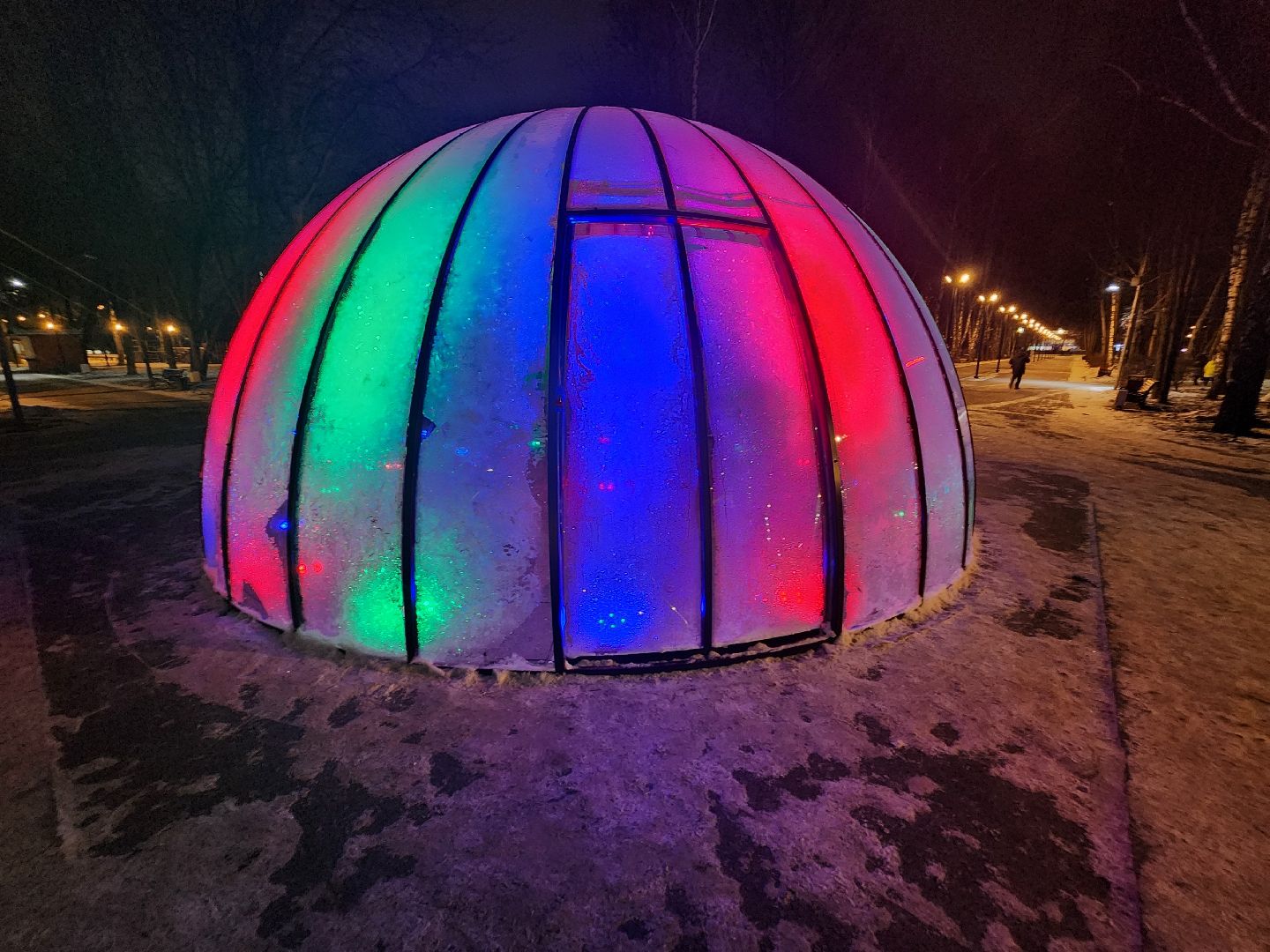 долгопрудный, центральный парк, фонтан, купол, арт-объект, ночное освещение, вертикалки,