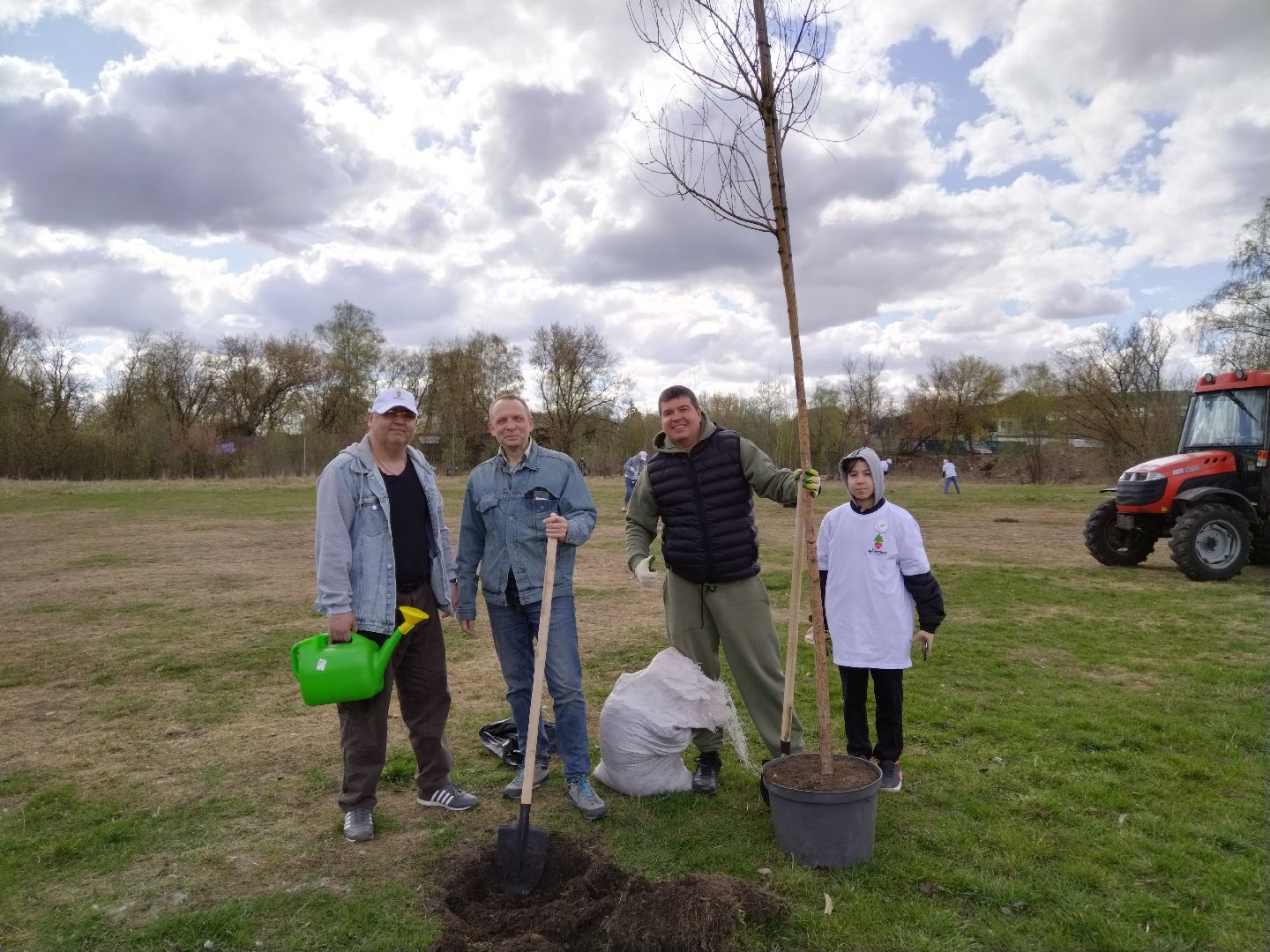 субботник, Мытищи, Юлия Купецкая, СШОР по хоккею, общество, культура, благоустройство