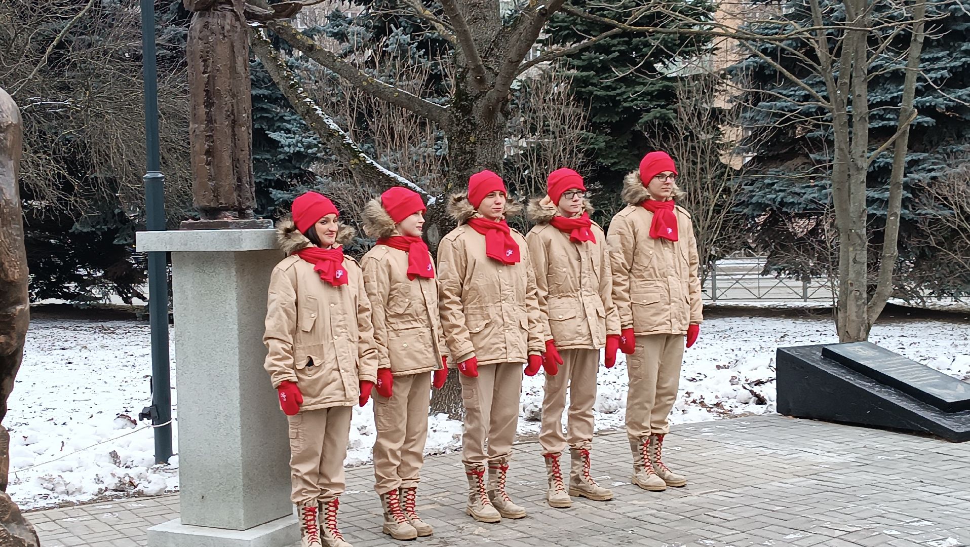 боевое братство, юнармейцы, молодая гвардия, возложение цветов, минута молчания,