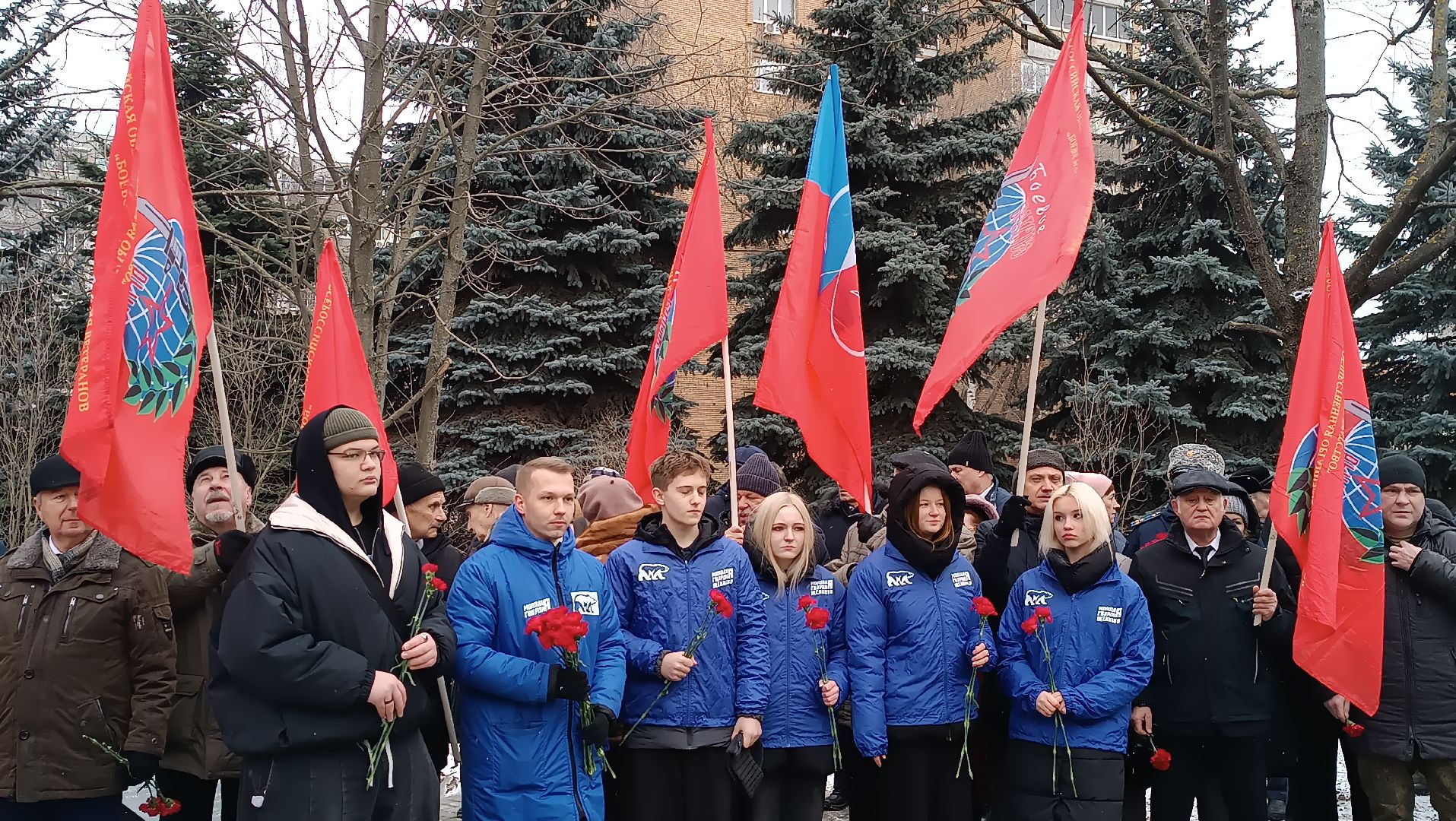 боевое братство, юнармейцы, молодая гвардия, возложение цветов, минута молчания,