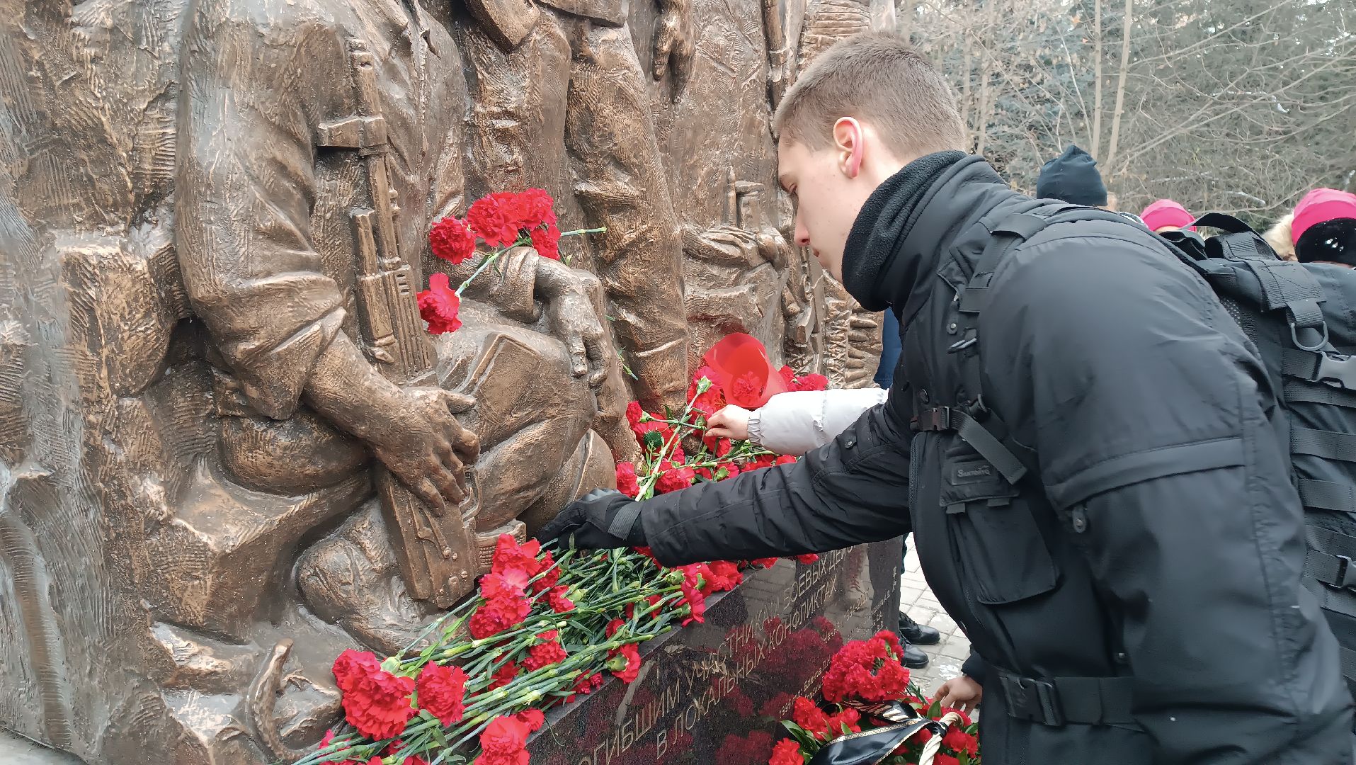 боевое братство, юнармейцы, молодая гвардия, возложение цветов, минута молчания,