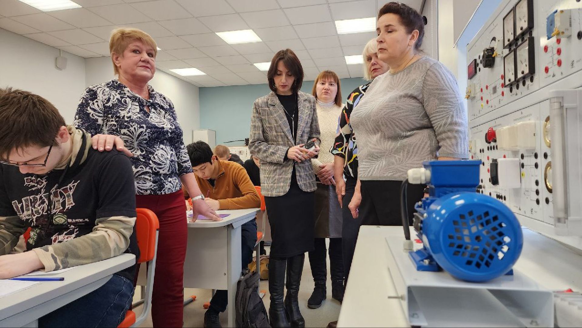 Дмитров, Дмитровский техникум, Донбасс, Минобразования, учитель,