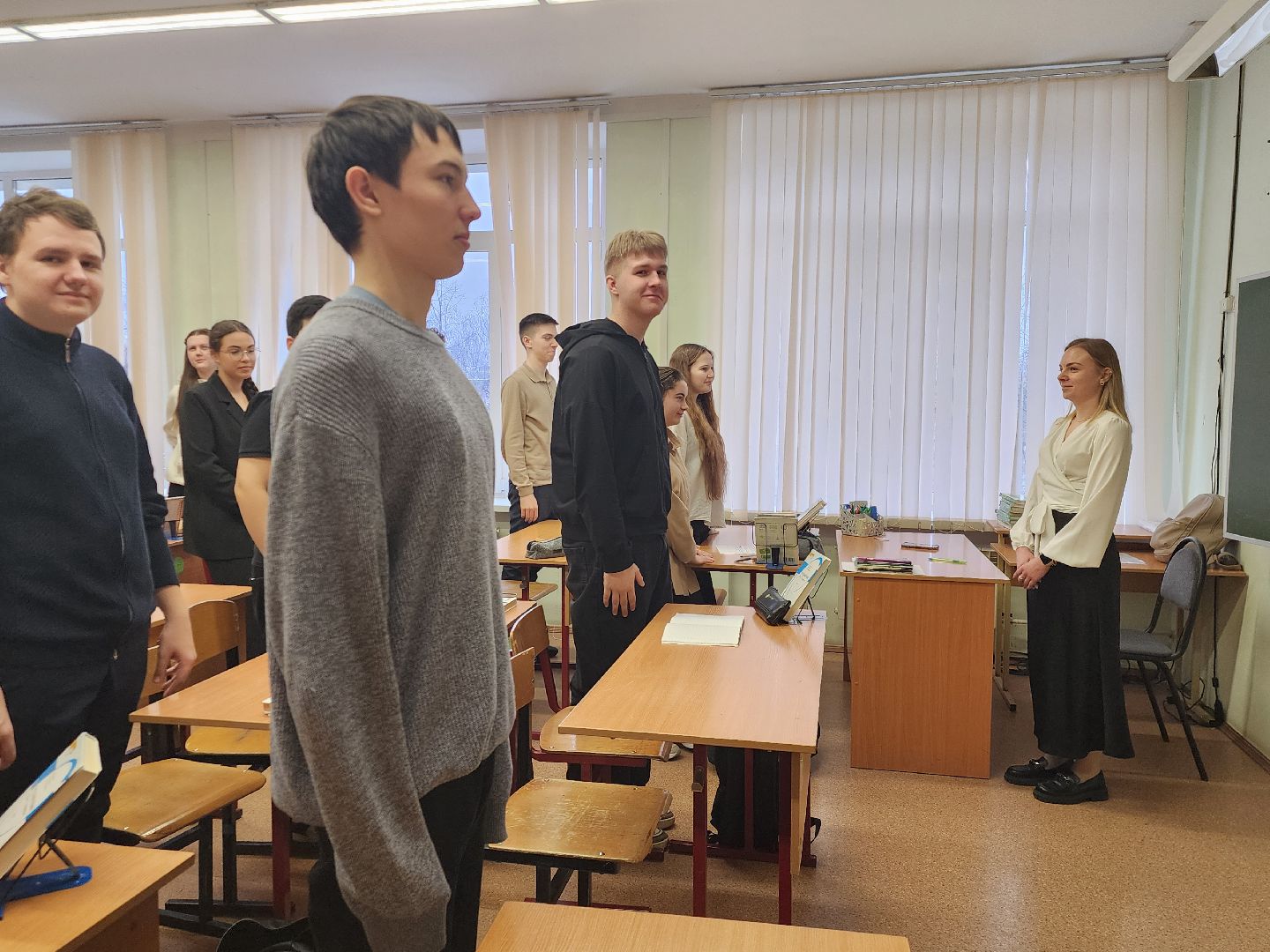 молодой преподаватель, Истра, Школа, учитель русского языка и литературы,