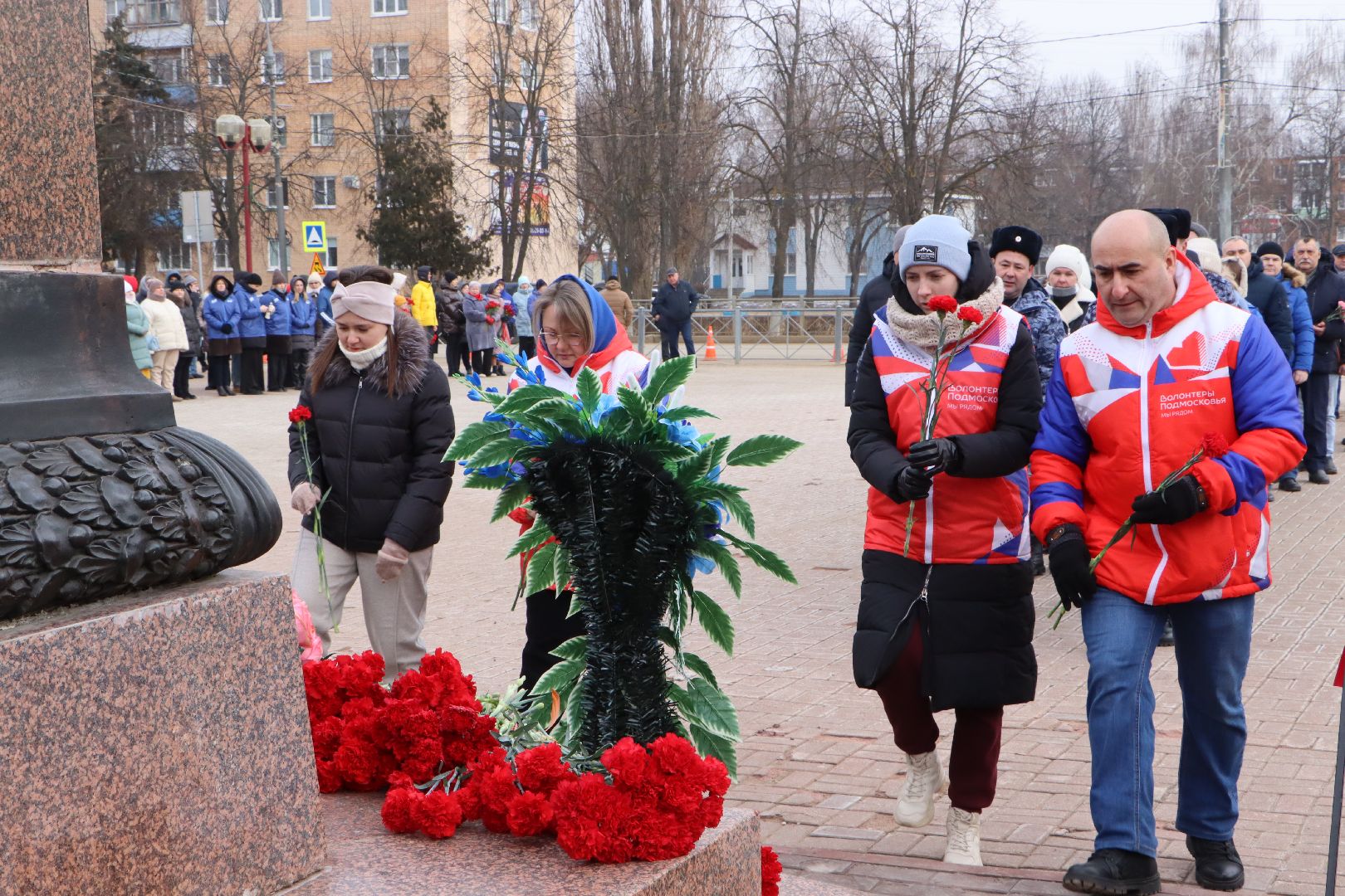 125 лет Чуйкову, Серебряные Пруды, возложение, сталинградская битва, маршал чуйков, внук маршала чуйкова, внук маршала баграмяна, площадь чуйкова,