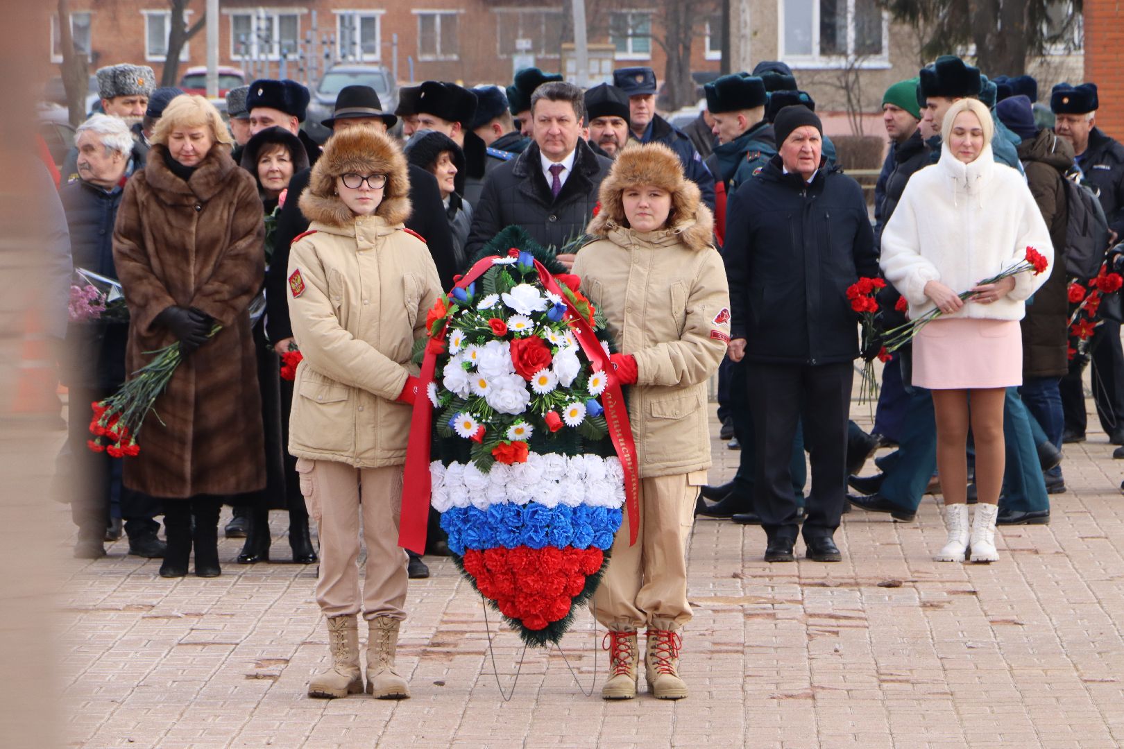 125 лет Чуйкову, Серебряные Пруды, возложение, сталинградская битва, маршал чуйков, внук маршала чуйкова, внук маршала баграмяна, площадь чуйкова,