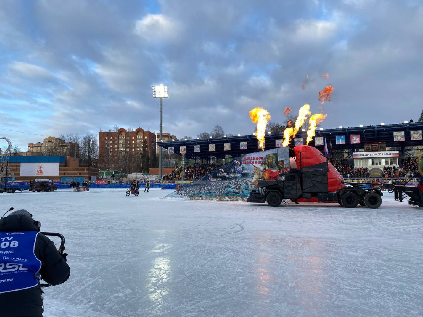 спидвей, чемпионатросссиипоспидвею, спидвейчемпионатроссии, спидвейвзорком, стадионзоркий, хирург, александрзалдастанов, ночныеволки, дмитрийволков, мото, мотогонки,