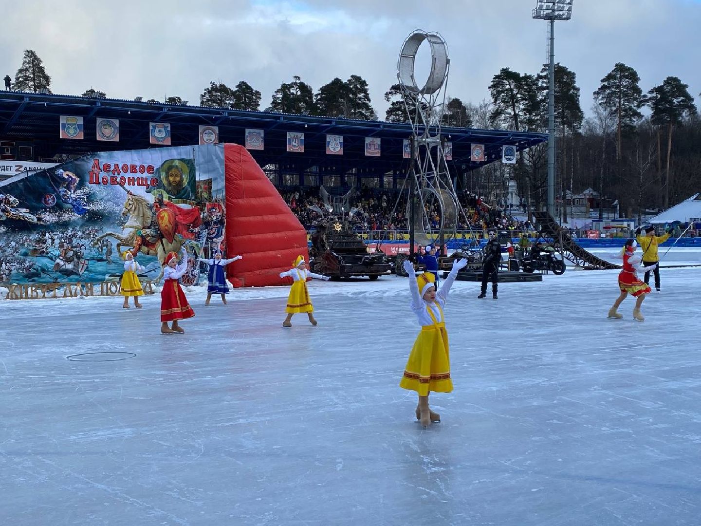 спидвей, чемпионатросссиипоспидвею, спидвейчемпионатроссии, спидвейвзорком, стадионзоркий, хирург, александрзалдастанов, ночныеволки, дмитрийволков, мото, мотогонки,