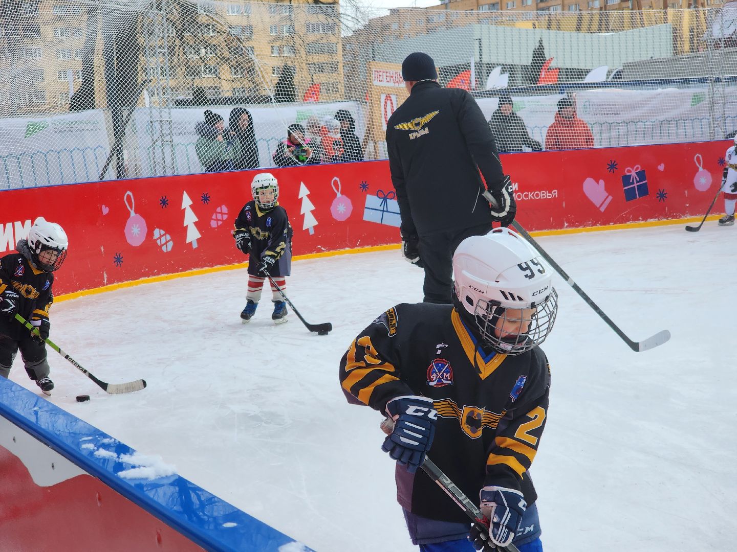 лобня, хоккей в валенках, выходи во двор, легенды хоккея, Якушев, Касатонов, вертикалки,огненный буллит,