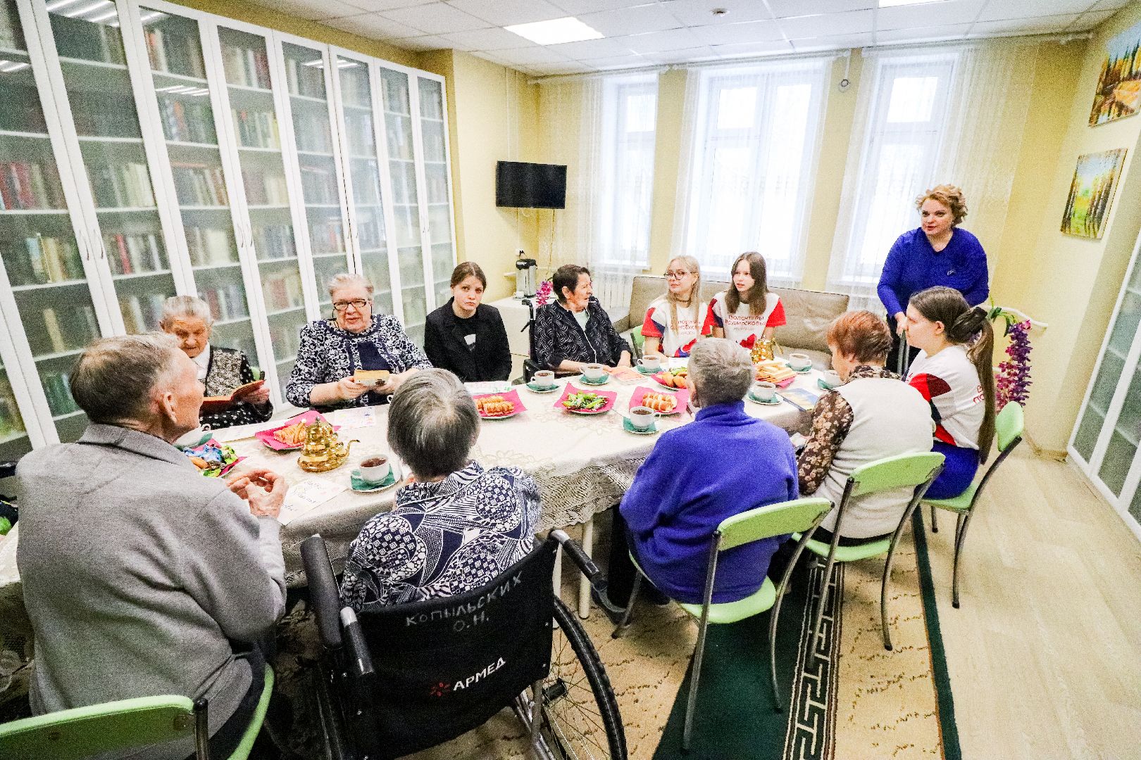 Клин, общество, день дарения книг, волонтеры, вертикалки,
