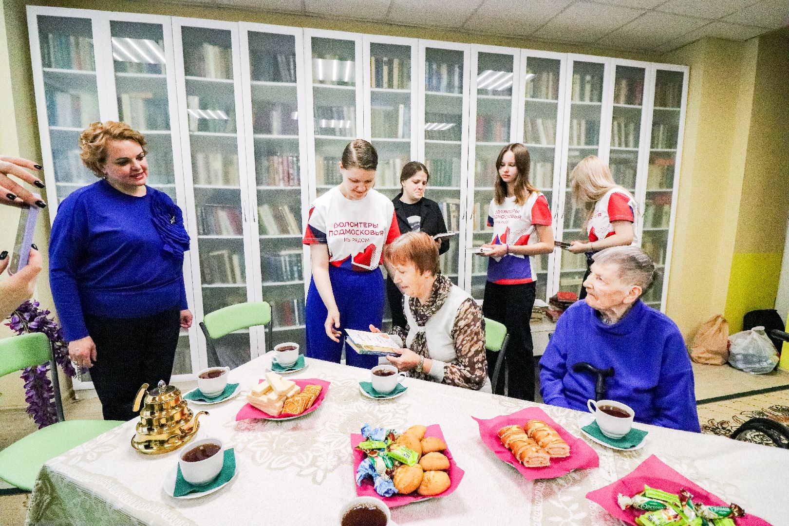 Клин, общество, день дарения книг, волонтеры, вертикалки,