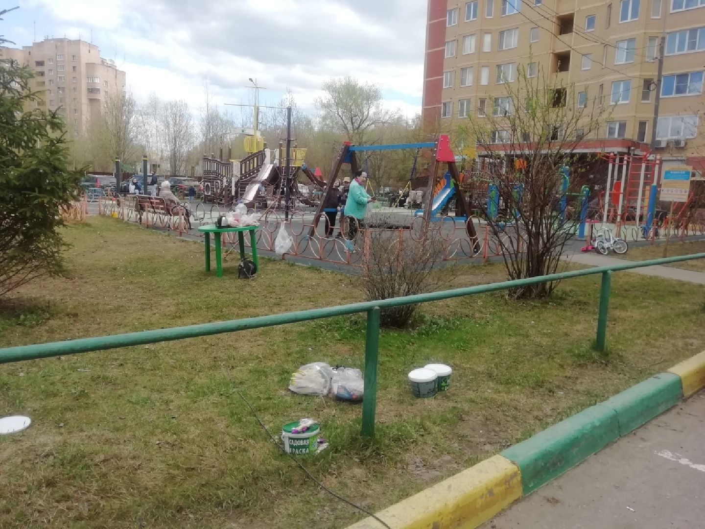 Звенигород, благоустройство, сквер, субботник, придомовые территории