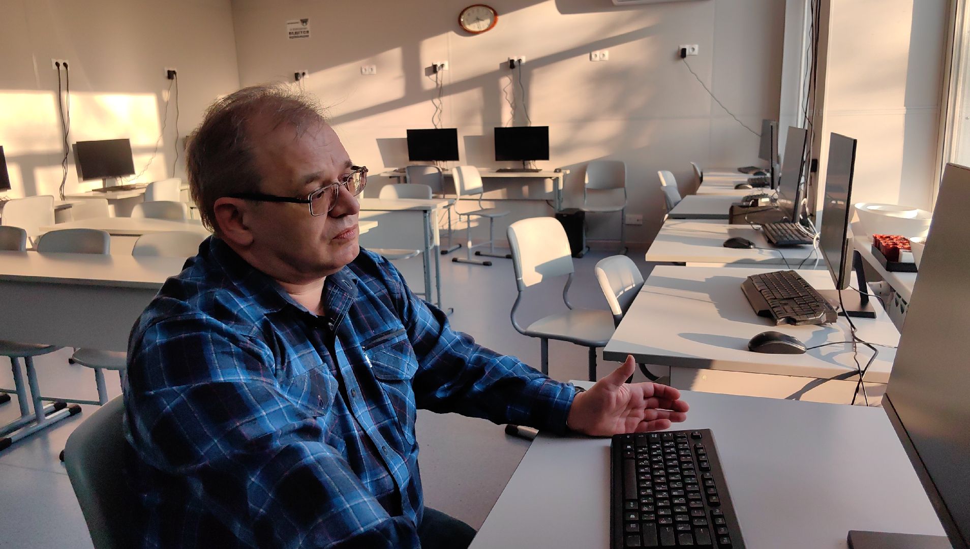 интерактивная доска, мел, учебный процесс, маркер, мотивация,