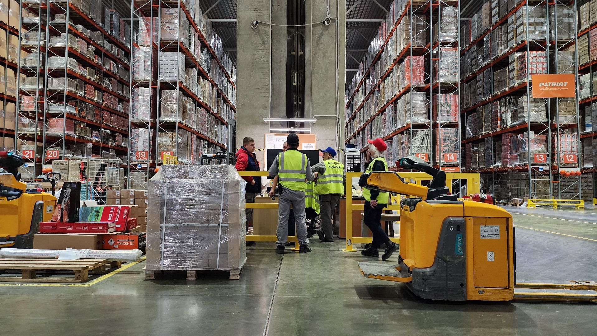 экономика, рабочие места, складской комплекс, рабочий поселок Обухово, Богородский городской округ,