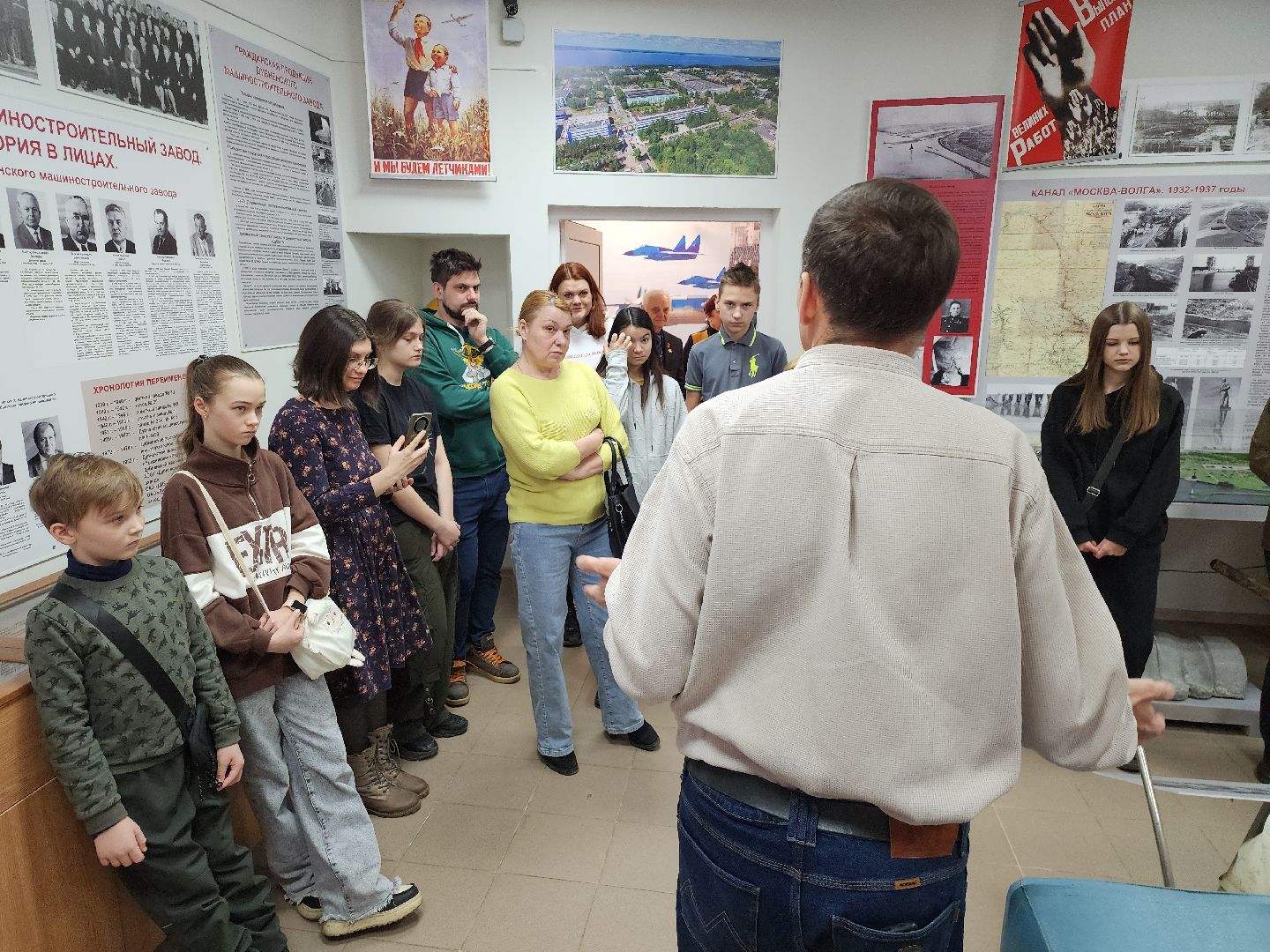 Дубна, Отделение истории создания крылатых ракет, Экускурсия, Школьники, Глава, вертикалки,