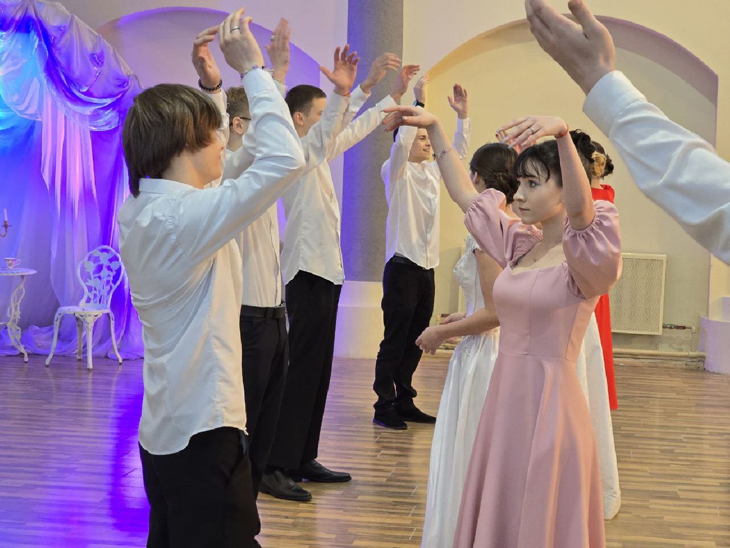 можайск, можайский городской округ, подмосковье, бал, сретенский бал, культура, молодежь,