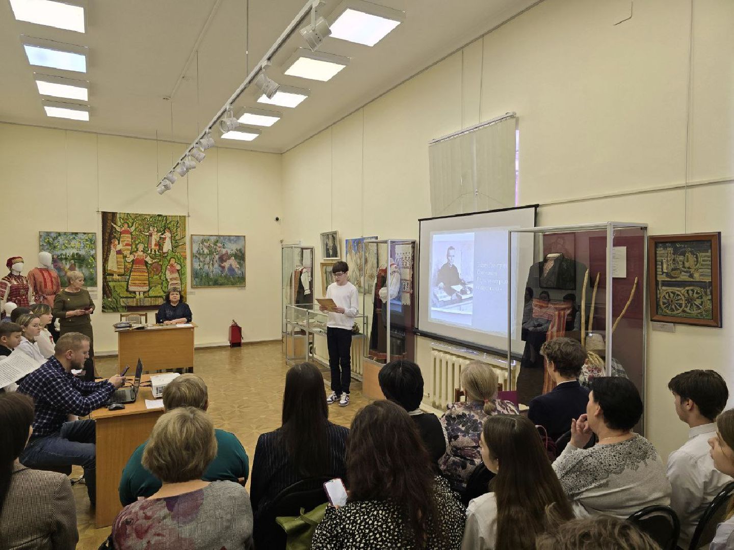 можайск, можайский муниципальный округ, подмосковье, школьники, 80-летие Великой Победы, история, круглый стол, Великая Отечественная война,