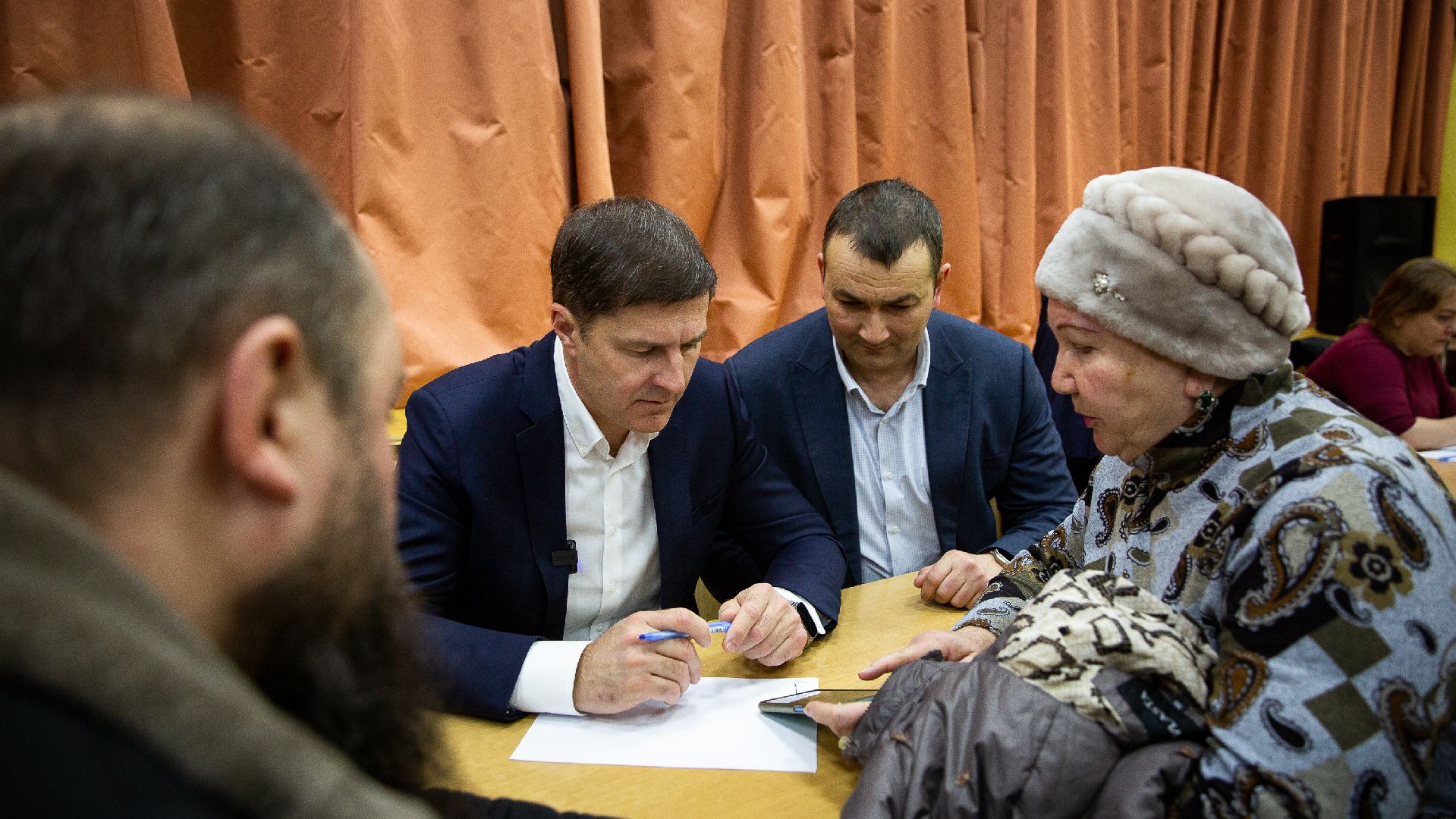 Люберцы, глава городского округа люберцы владимир волков, выездная администиация, контейнерная площадка,