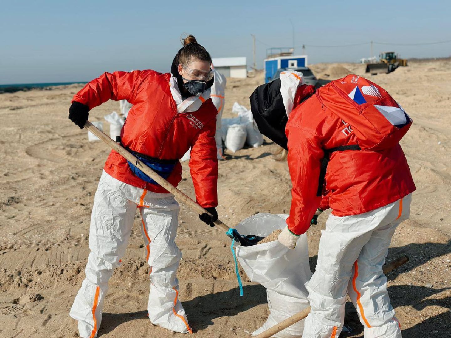можайск, можайский муниципальный округ, подмосковье, волонтеры подмосковья, черноморское побережье, разлив мазута, анапа,