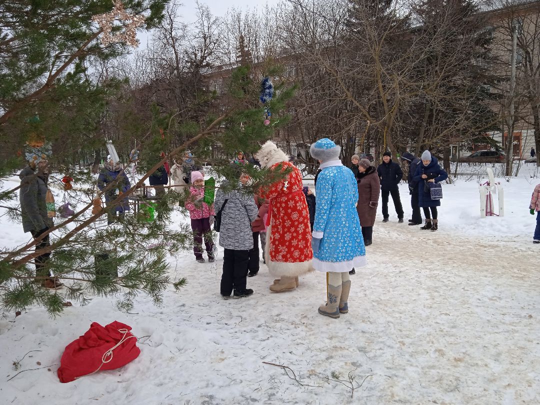 Жуковский, общество