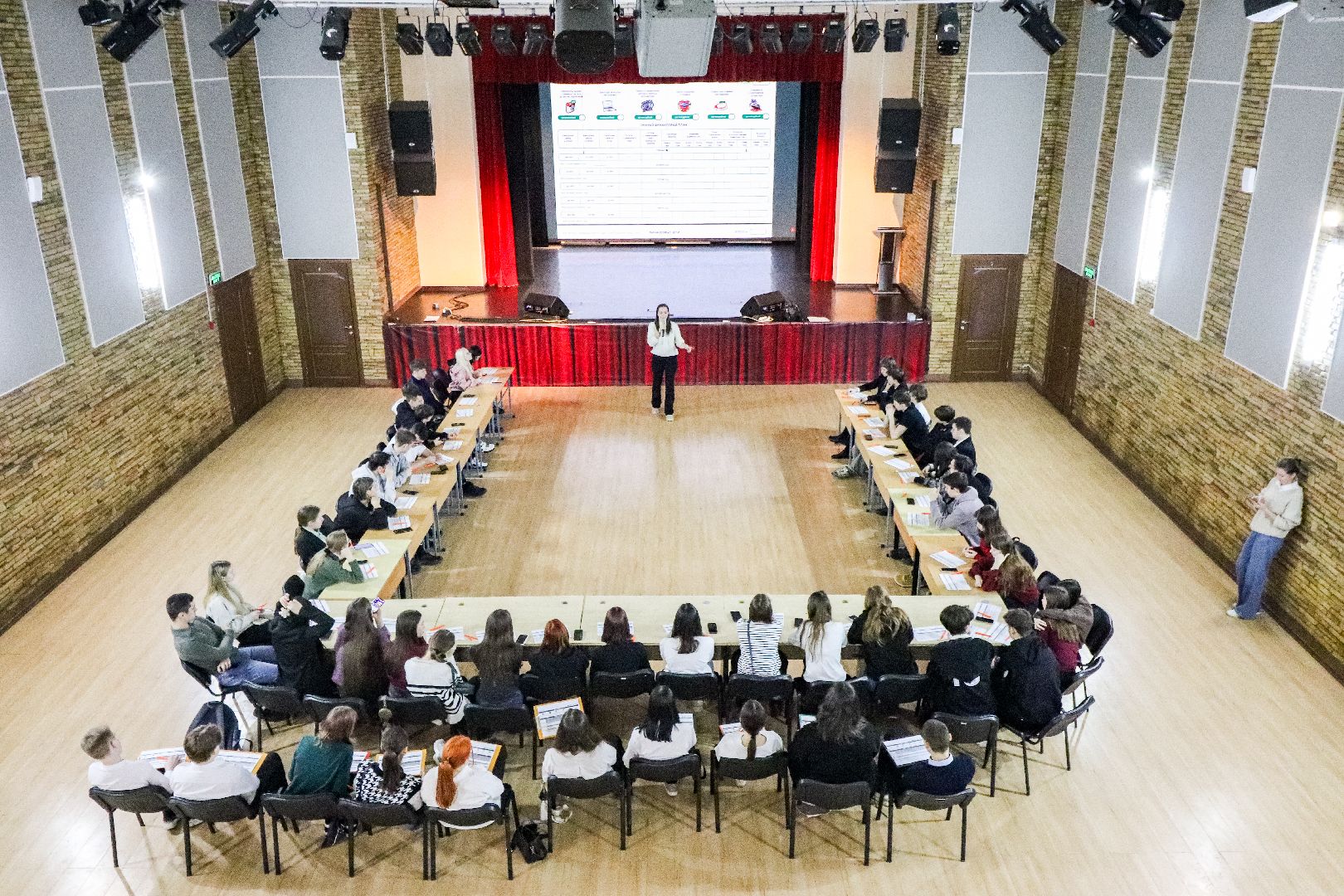 Клин, общество, образование, финансовая грамотность, дети, деньги, вертикалки