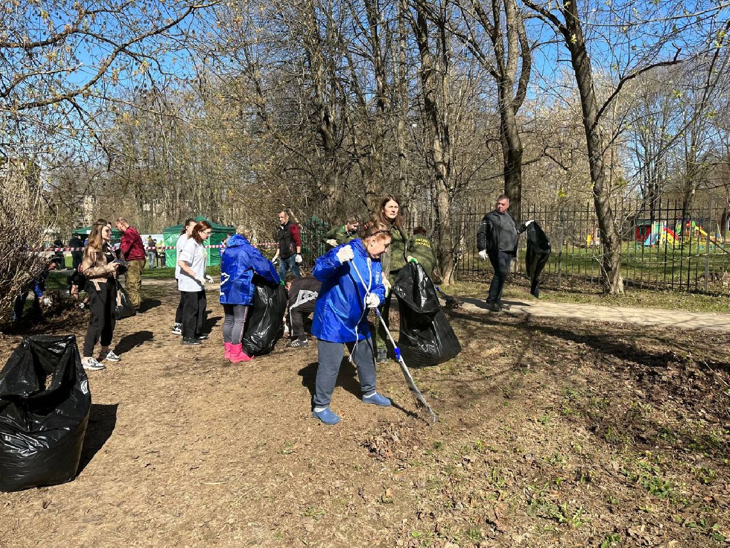 Можайск, Можайский городской округ, Подмосковье, субботник, Единая Россия, партия, жители, уборка территории