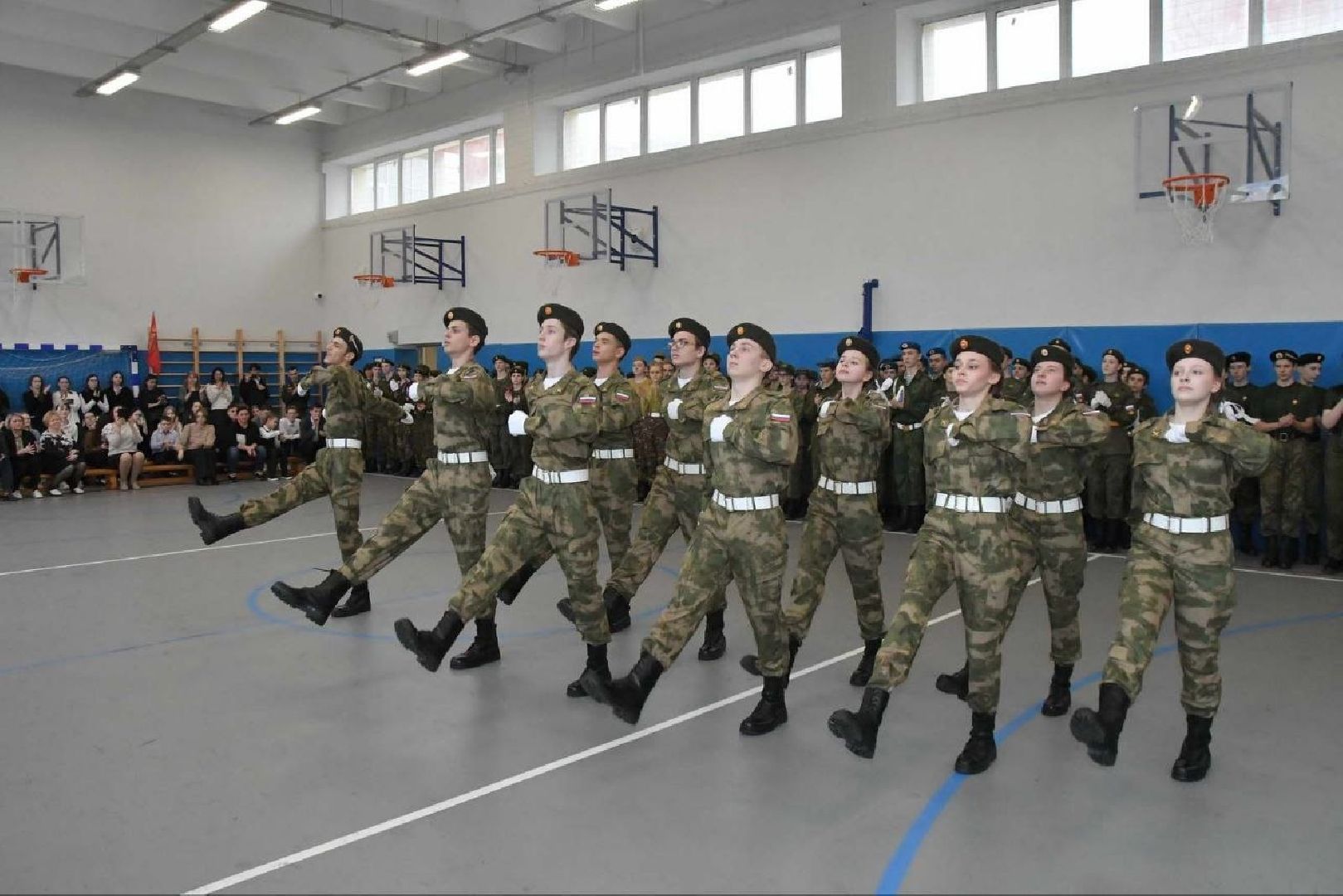 школа Попова Власиха, вертикалки, зарница в школе Попова, Смотр строя и песни Власиха, Поповка Власиха,