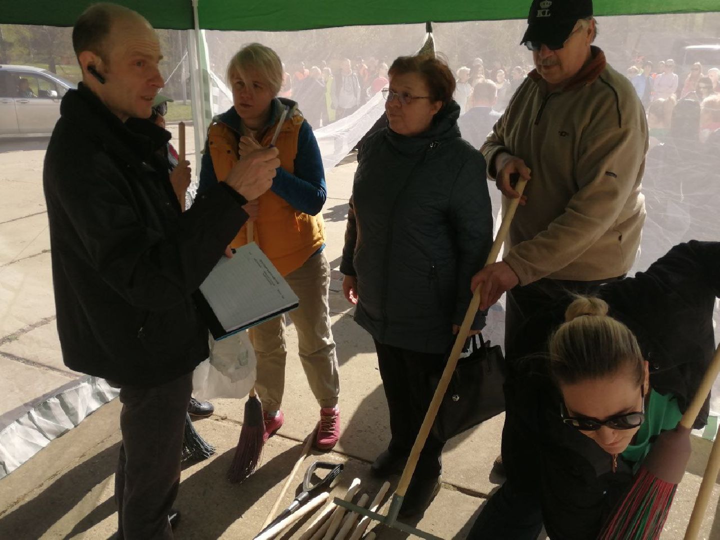 субботник, общеобластной субботник, Протвино, инвентарь, порядок