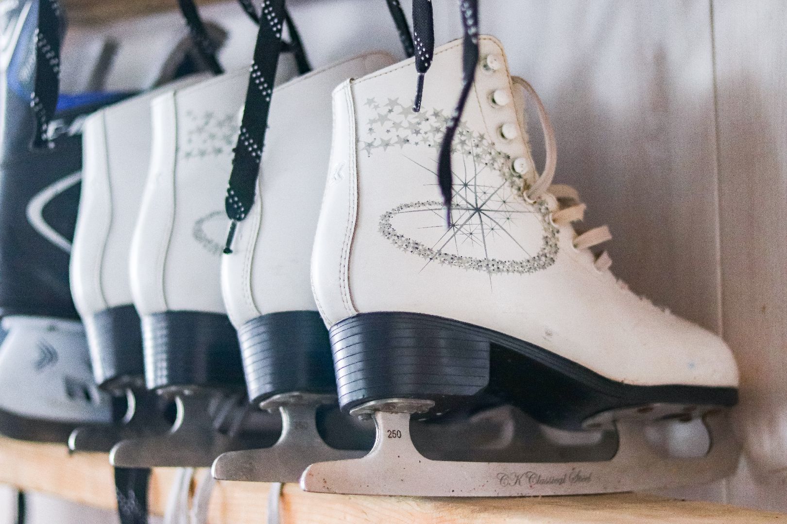 Клин, общество, каток в парке, зима в подмосковье, благоустройство, вертикалки,