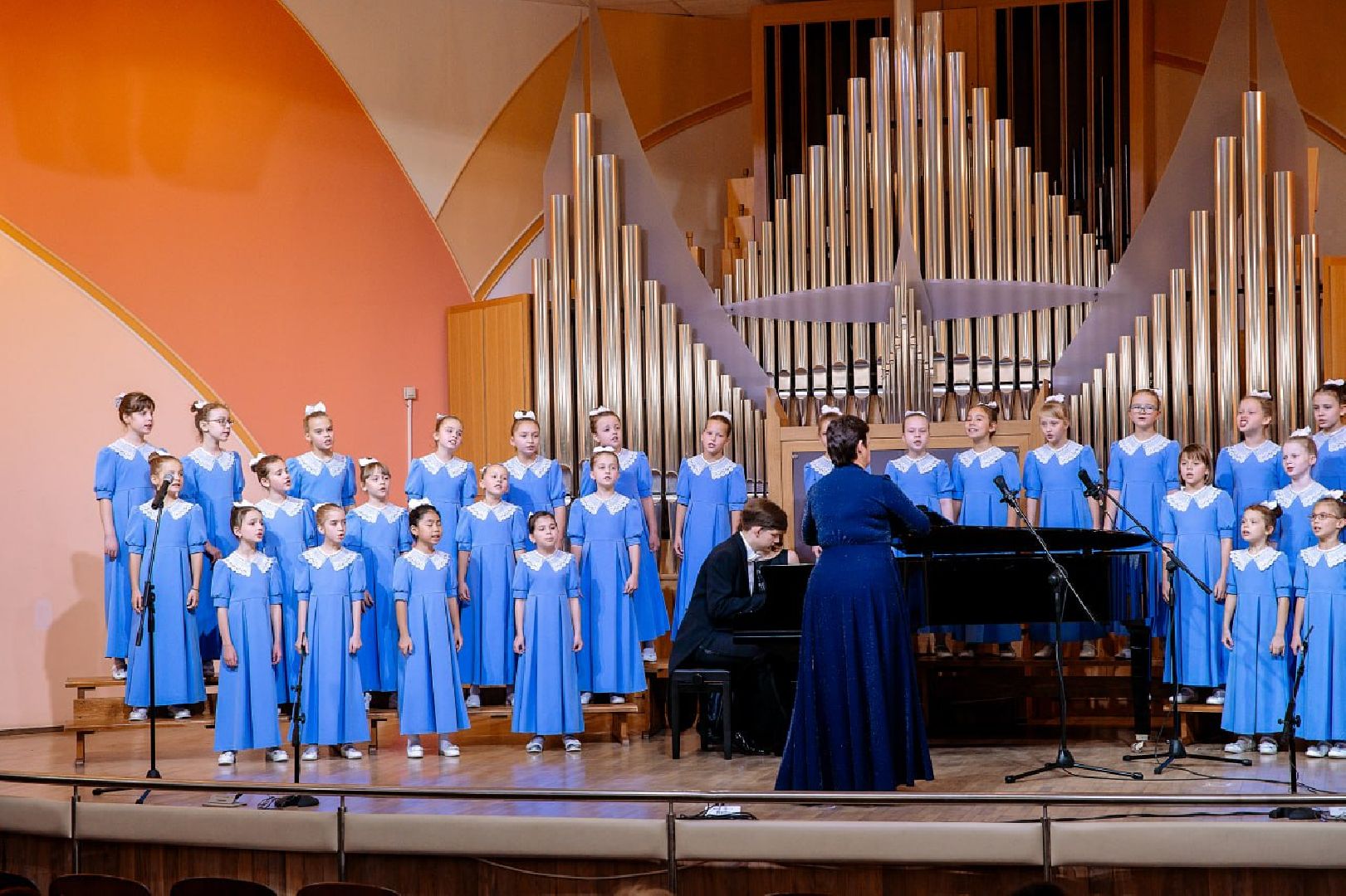 вертикалки, пианист, композитор, стипендиягубернатора, маэстро, эдуарддьяченко, музыкальнаяшкола, хороваяшкола,