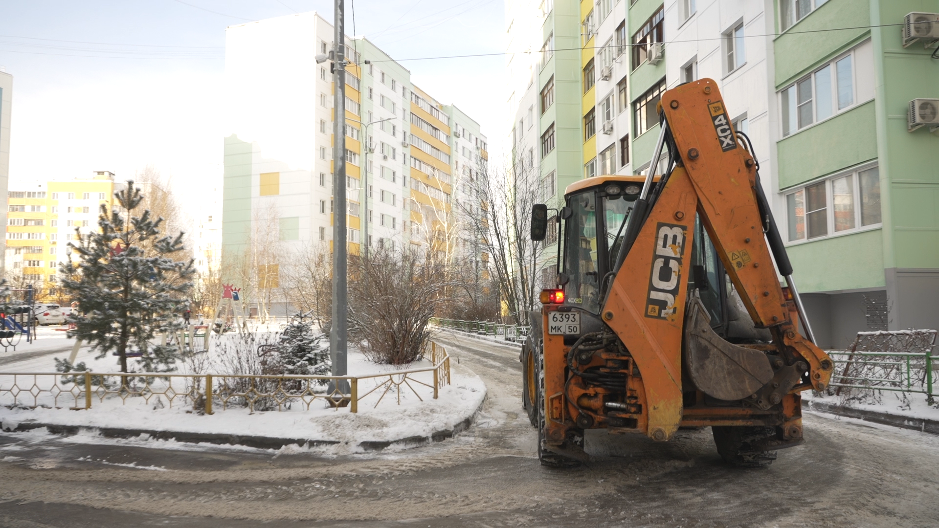 зима во Власихе, вертикалки, уборка во дворах, Власиха Заозерный, парковка Власиха,