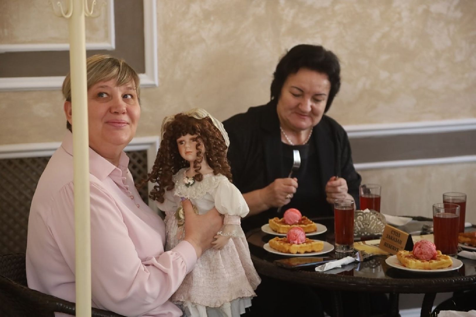 серпухов, подмосковье, семейный городок, музей кукол и дом мороженого,