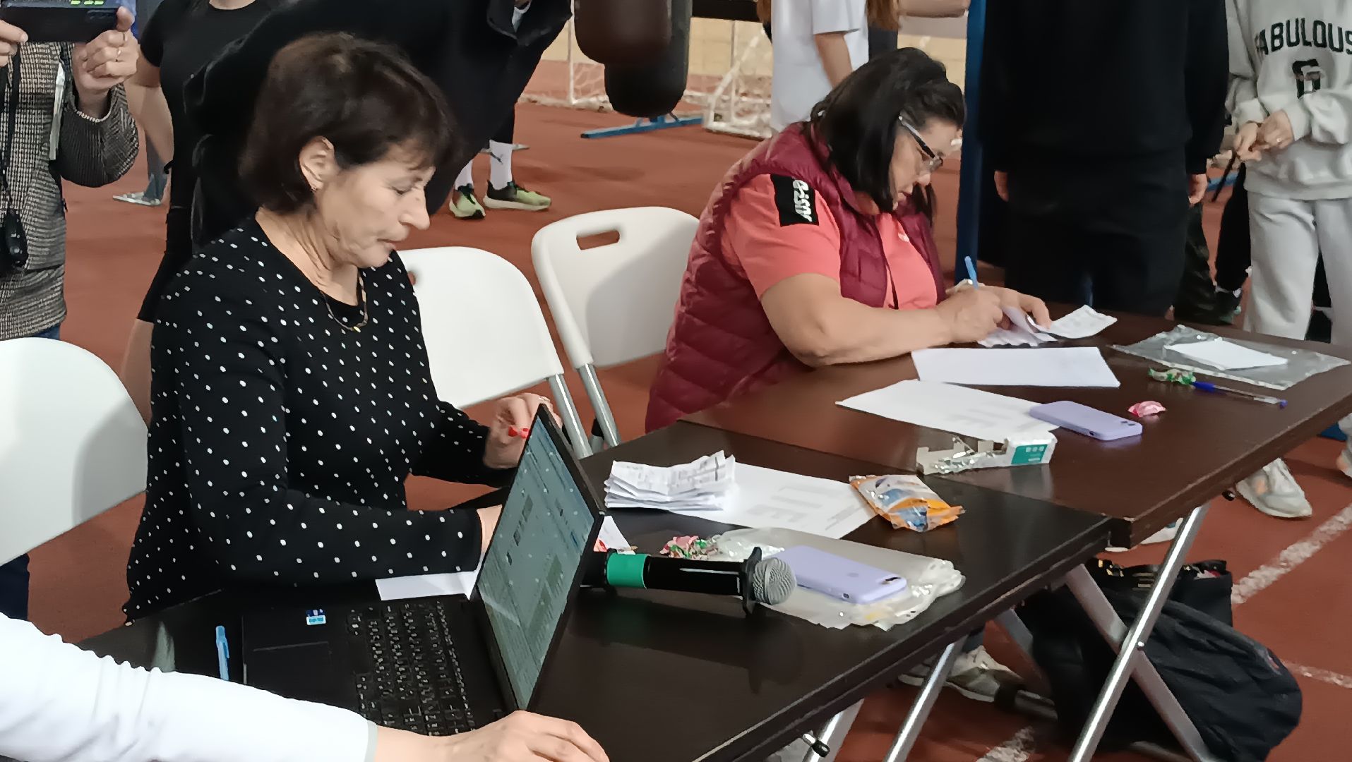 легкая атлетика, соревнование, победитель, спортсмен,