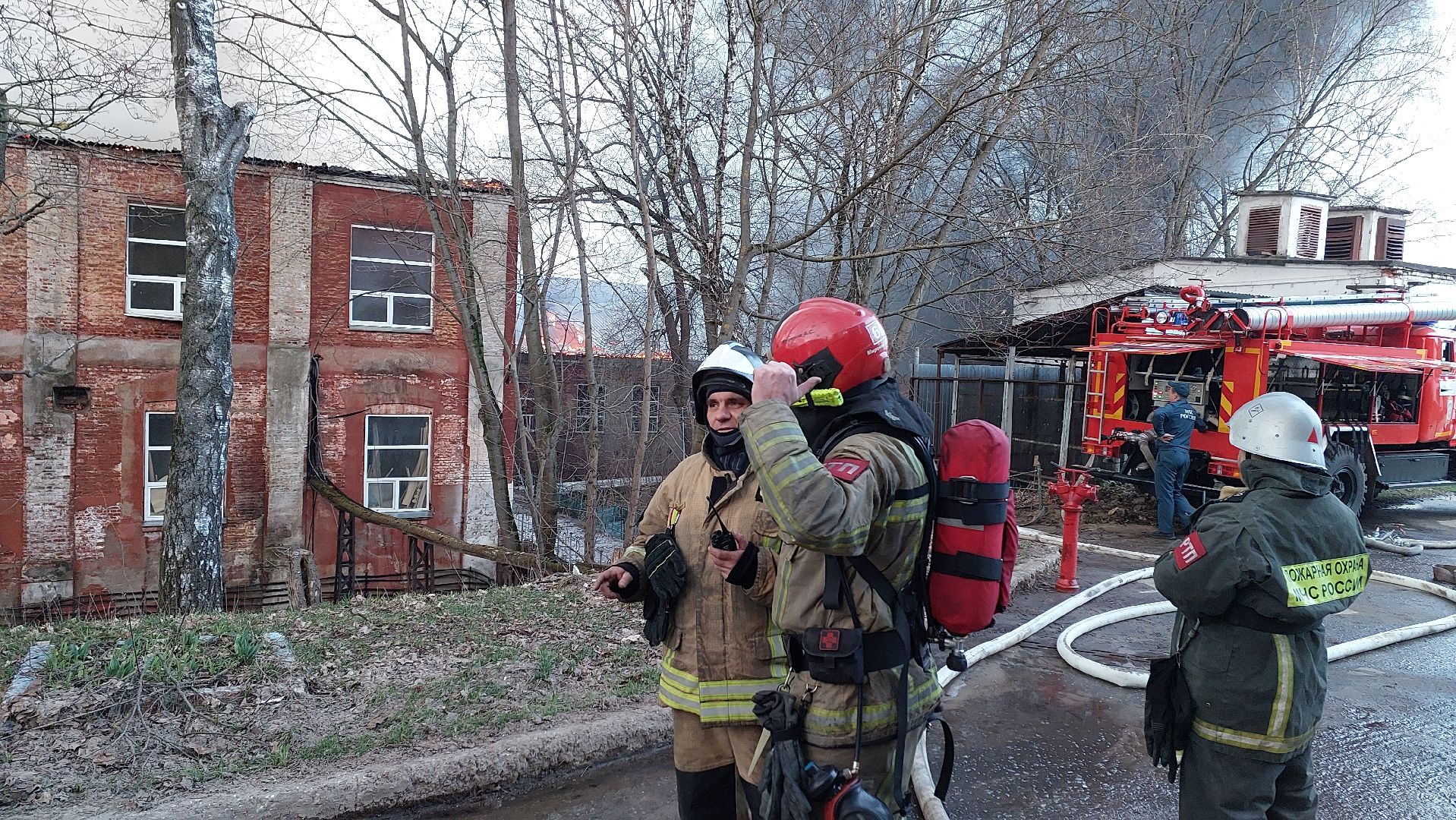 чп, пожар, мчс, пожарные, серпухов, бумажная фабрика,
