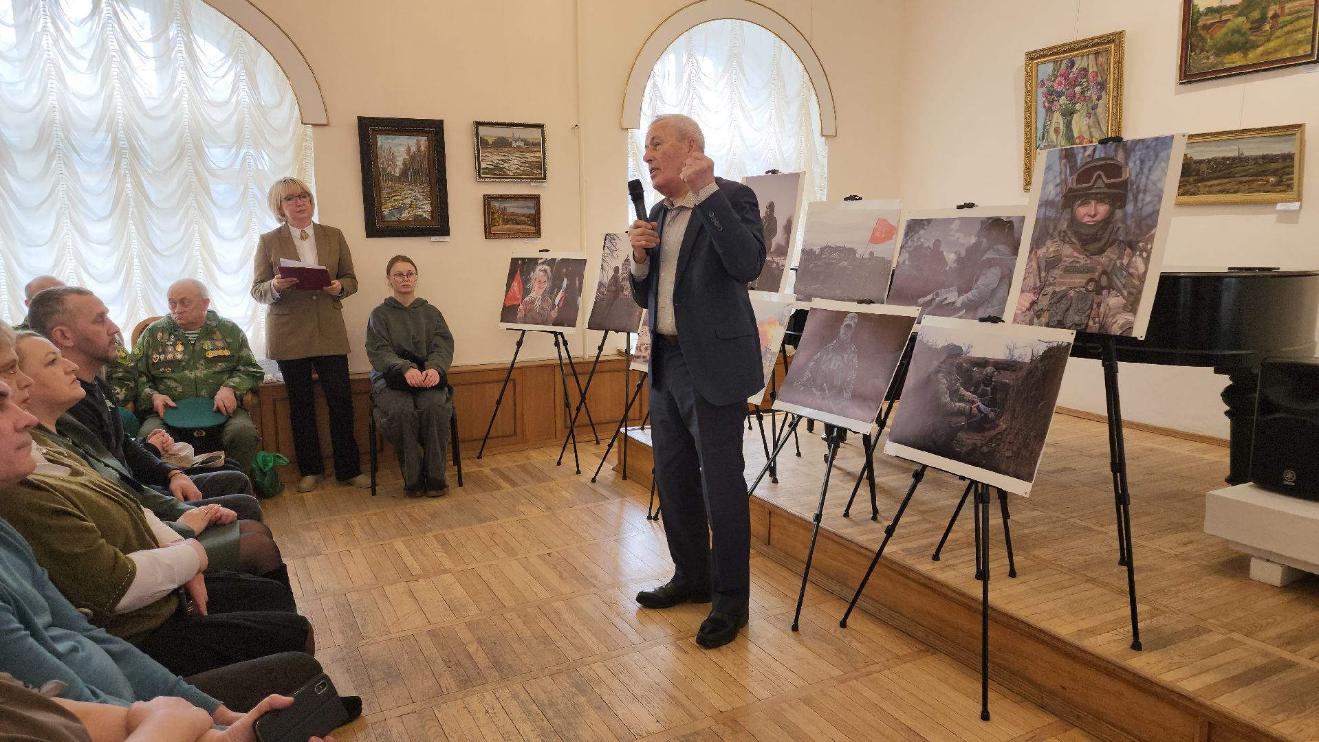 кашира, краеведческий музей, фотовыставка, сво, день защитника отечества, вертикалки,