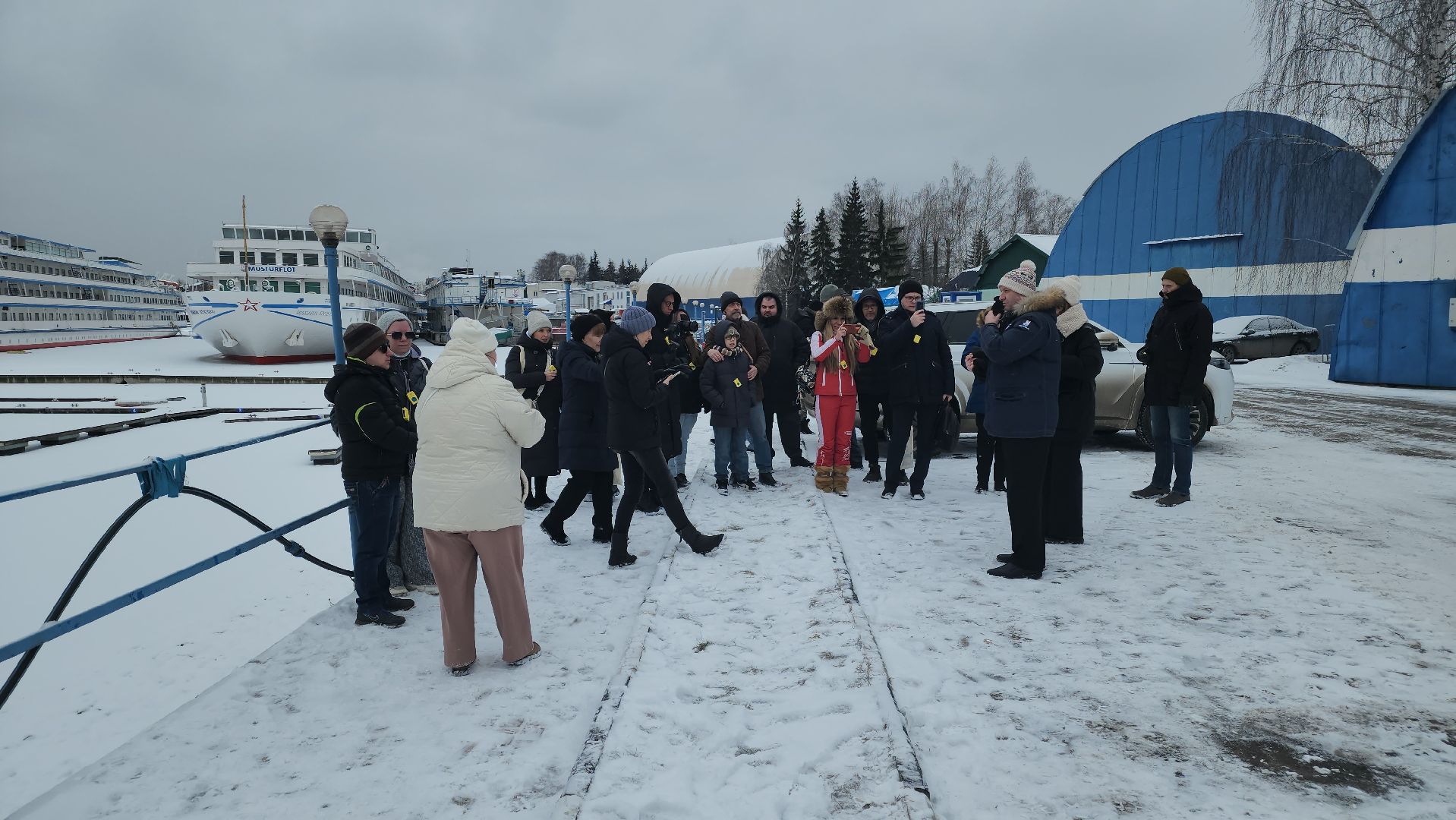 долгопрудный, Хлебниковский затон, Московский международный яхтенный порт, теплоход, капитан, якорь, навигация, вертикалки,