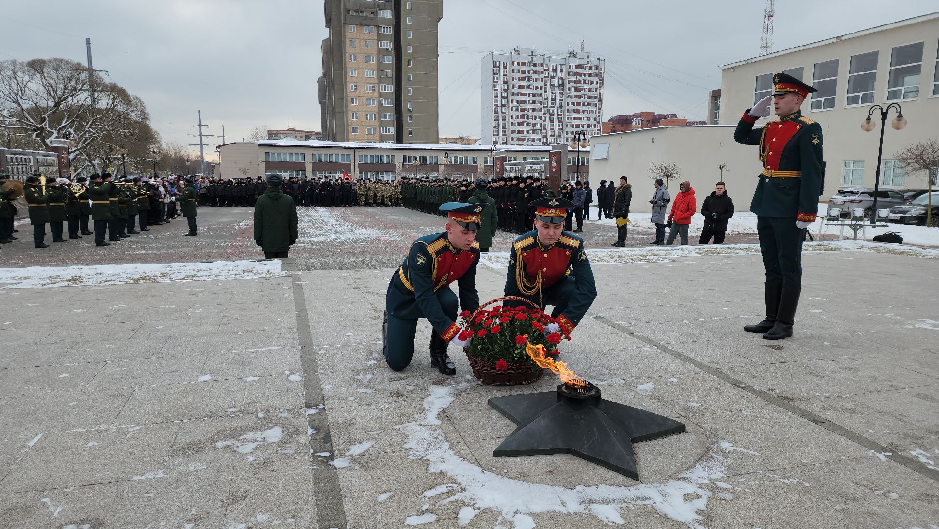 серпухов, подмосковье, возложение цветов, день защитника отечества,