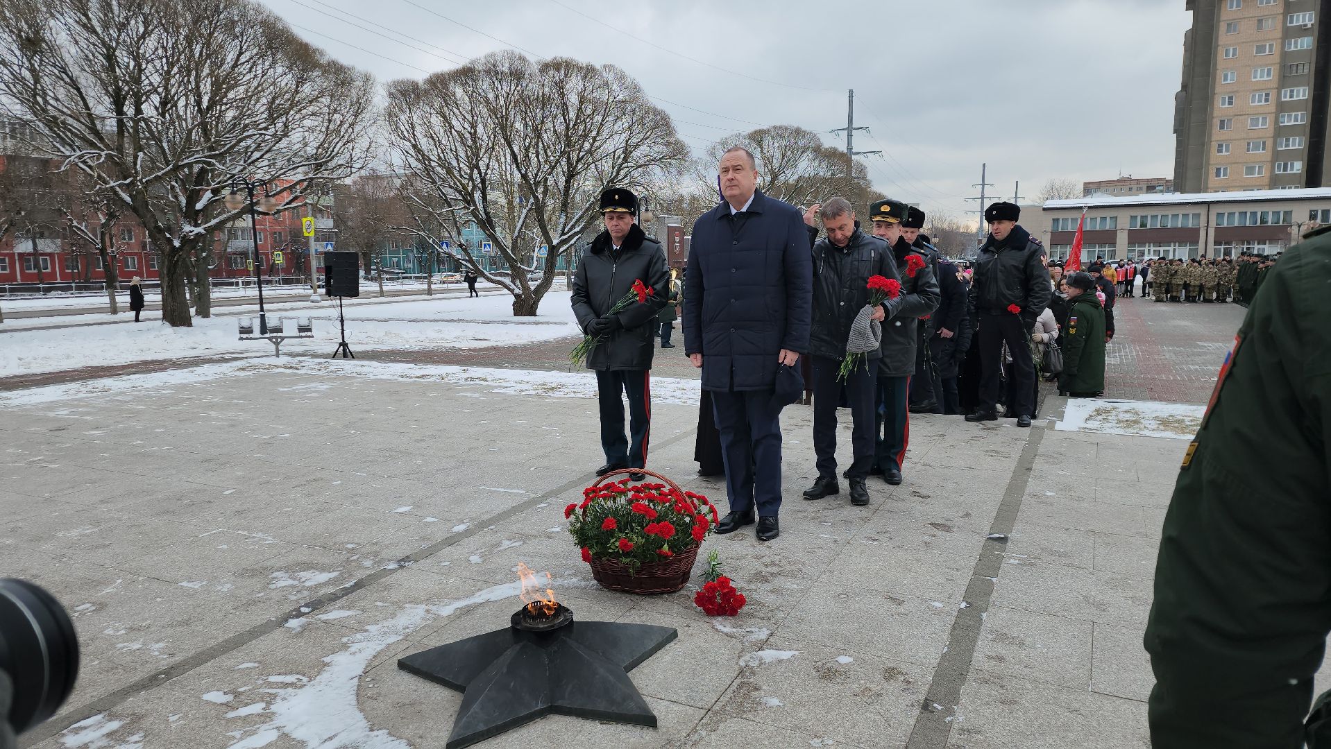 серпухов, подмосковье, возложение цветов, день защитника отечества,