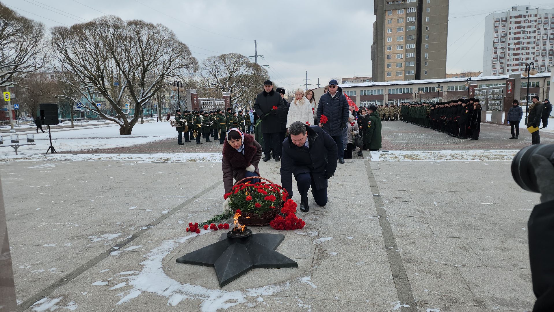 серпухов, подмосковье, возложение цветов, день защитника отечества,