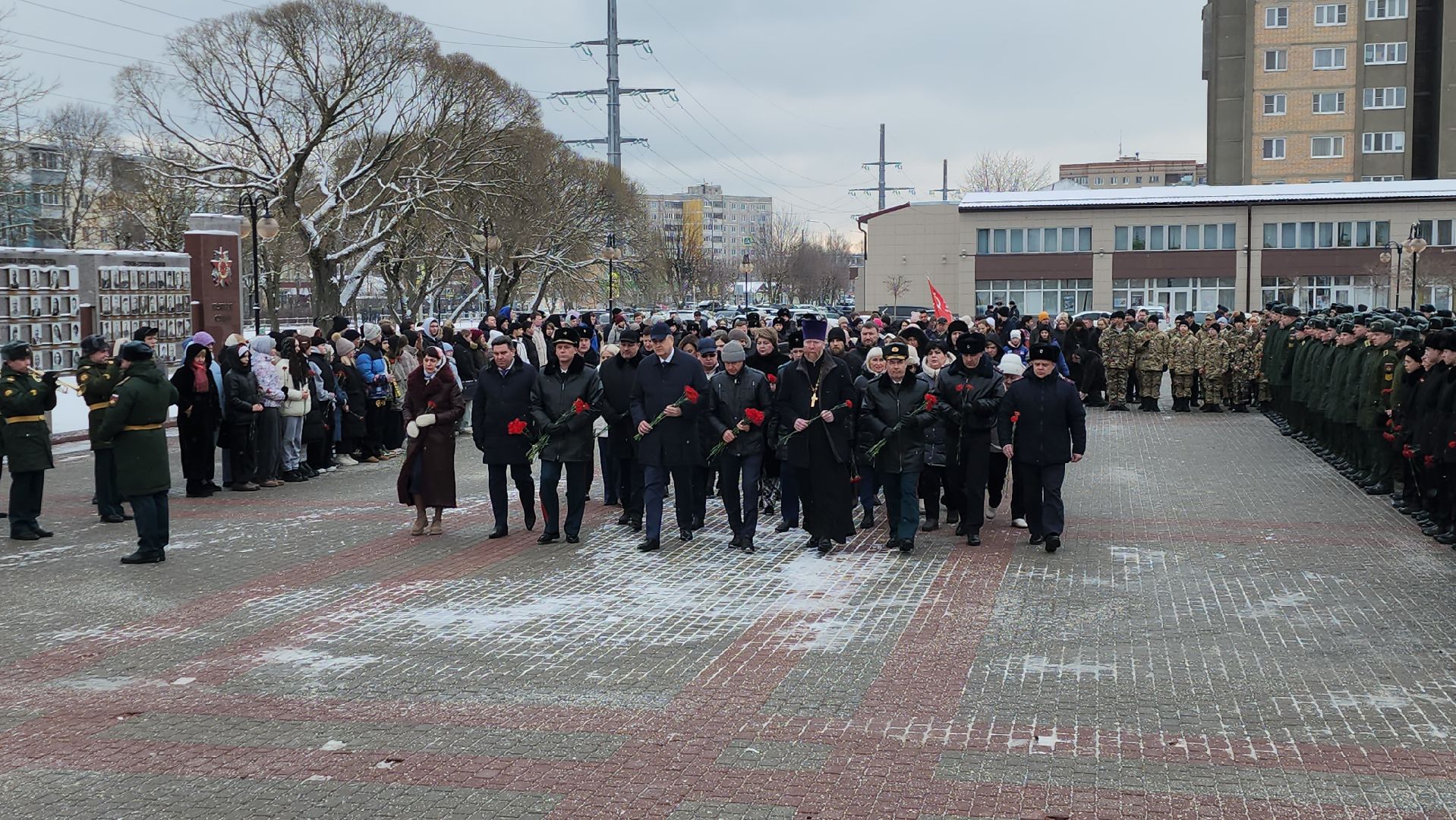 серпухов, подмосковье, возложение цветов, день защитника отечества,