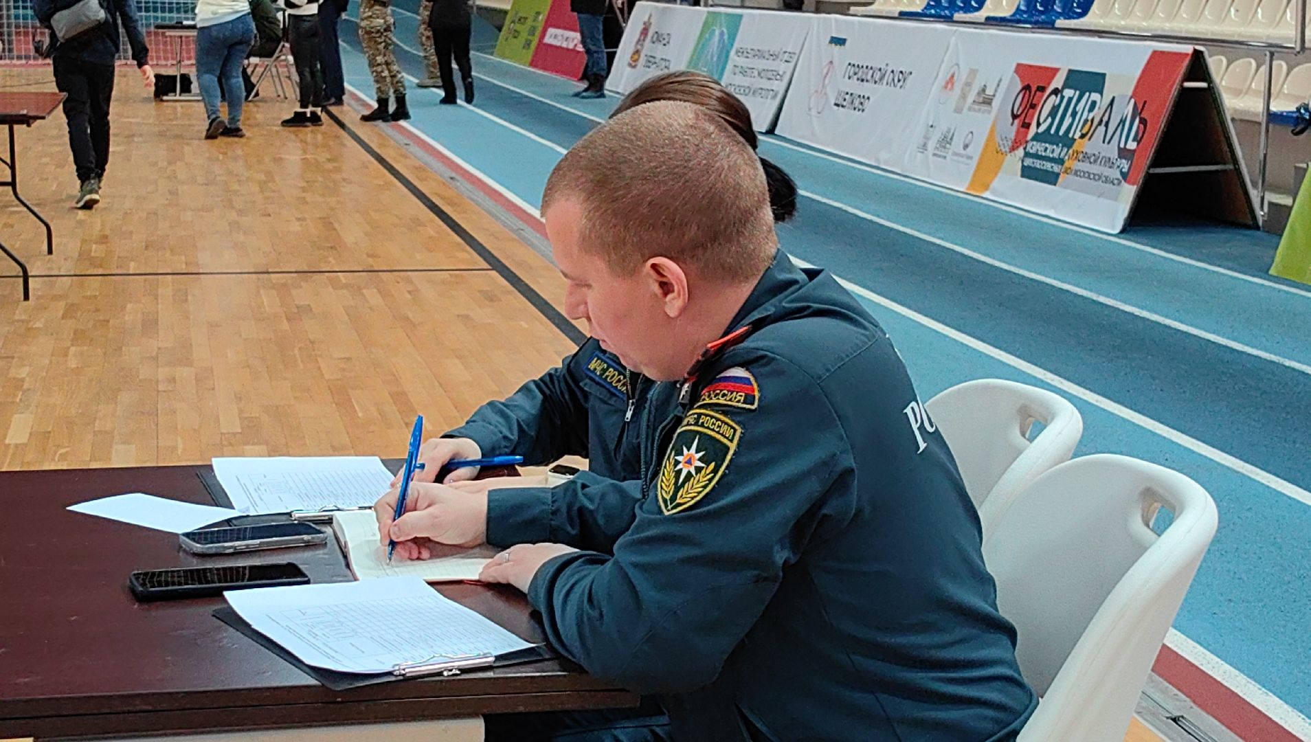 юнармия, соревнования, слет, оружие, возложение венка, Равнение на знамя, вертикалки,