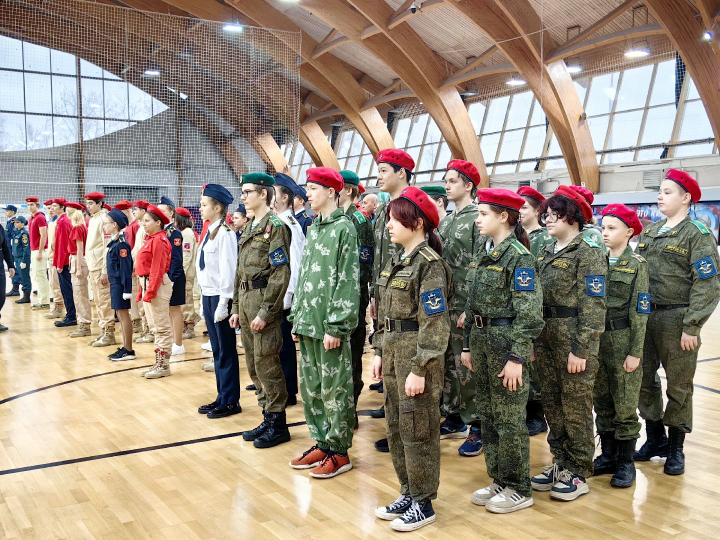 юнармия, соревнования, слет, оружие, возложение венка, Равнение на знамя, вертикалки,