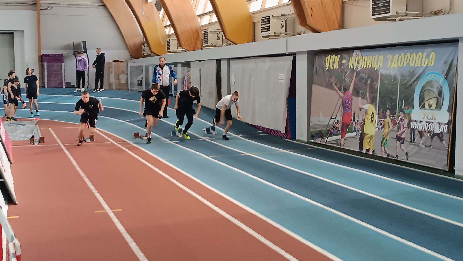 легкая атлетика, соревнование, победители, бег,